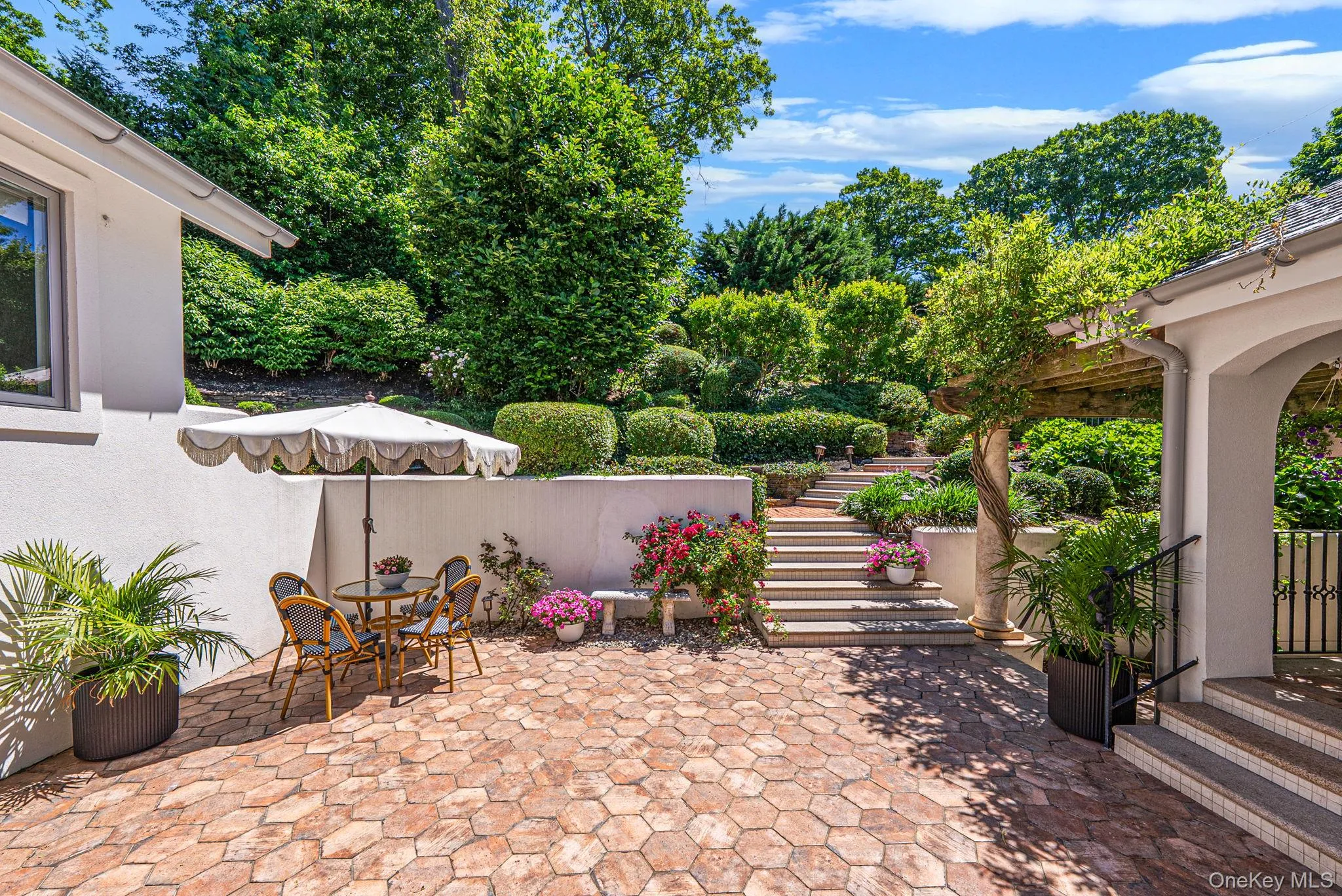 88 Shore Road, Huntington, NY, 4 Bedrooms Bedrooms, 9 Rooms Rooms,3 BathroomsBathrooms,Residential,For Rent,Shore,0,1015590 88 Shore Road, Huntington, NY, 4 Bedrooms Bedrooms, 9 Rooms Rooms,3 BathroomsBathrooms,Residential,For Rent,Shore,0,1015590
