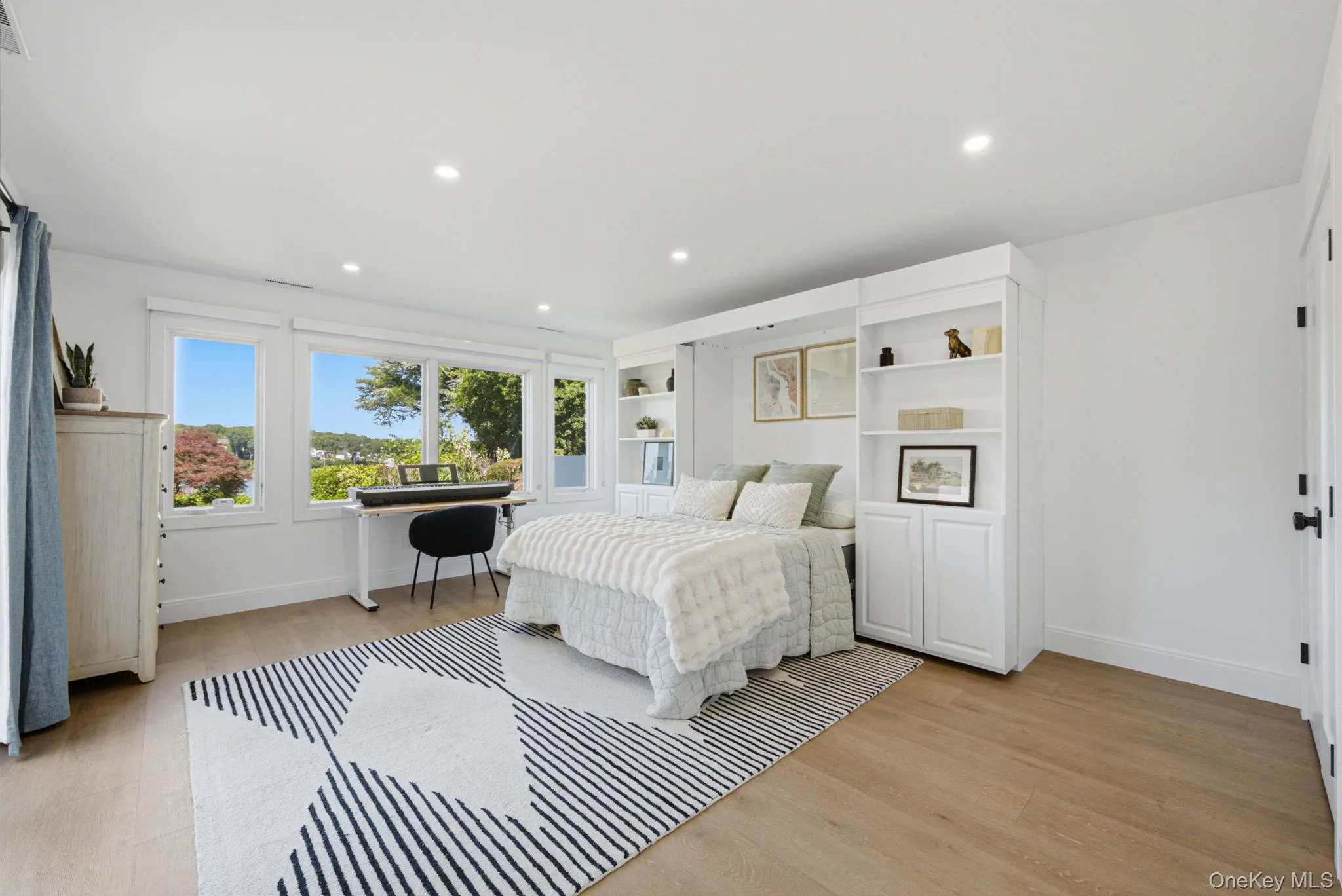 88 Shore Road, Huntington, NY, 4 Bedrooms Bedrooms, 9 Rooms Rooms,3 BathroomsBathrooms,Residential,For Rent,Shore,0,1015590 88 Shore Road, Huntington, NY, 4 Bedrooms Bedrooms, 9 Rooms Rooms,3 BathroomsBathrooms,Residential,For Rent,Shore,0,1015590