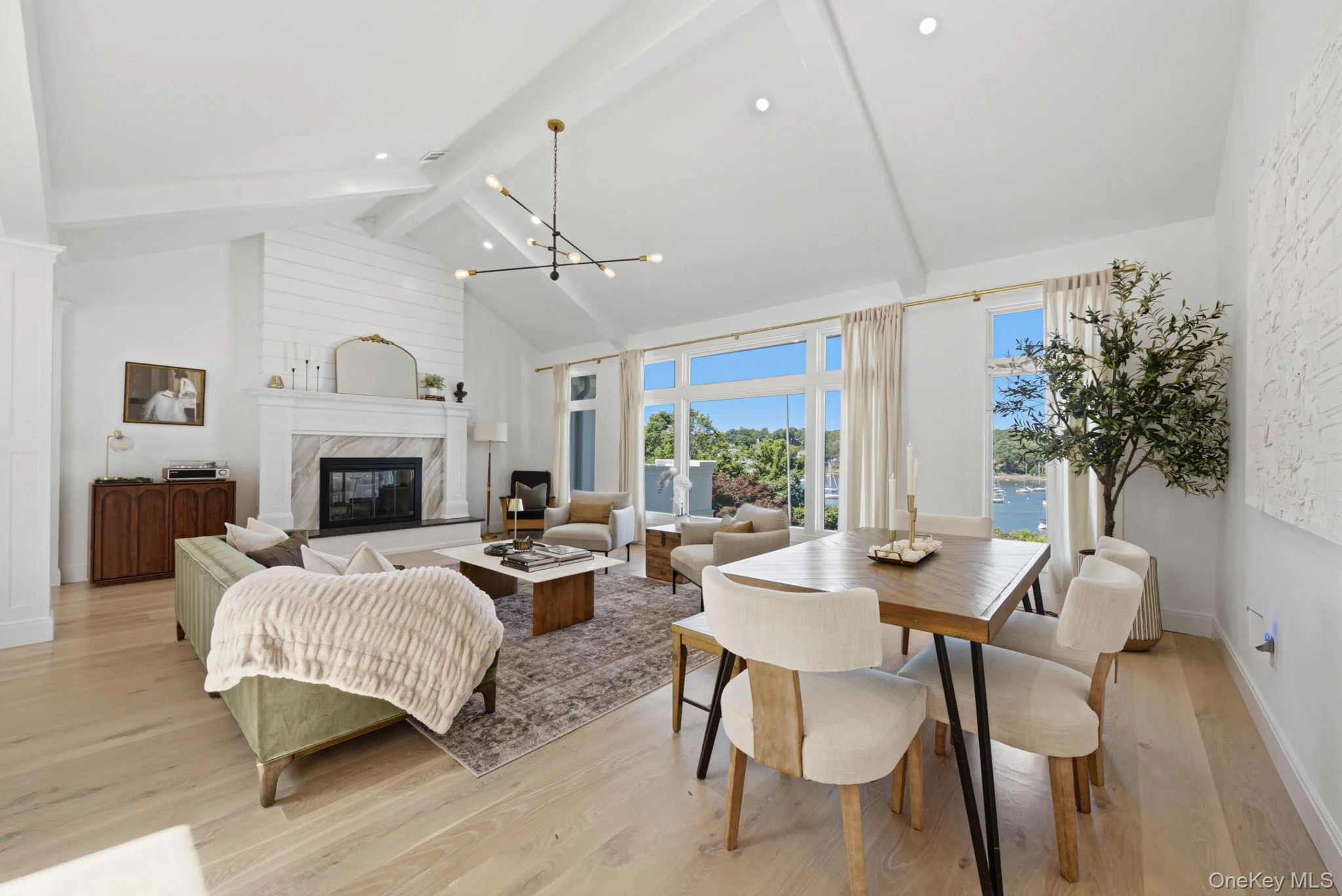 88 Shore Road, Huntington, NY, 4 Bedrooms Bedrooms, 9 Rooms Rooms,3 BathroomsBathrooms,Residential,For Rent,Shore,0,1015590 88 Shore Road, Huntington, NY, 4 Bedrooms Bedrooms, 9 Rooms Rooms,3 BathroomsBathrooms,Residential,For Rent,Shore,0,1015590