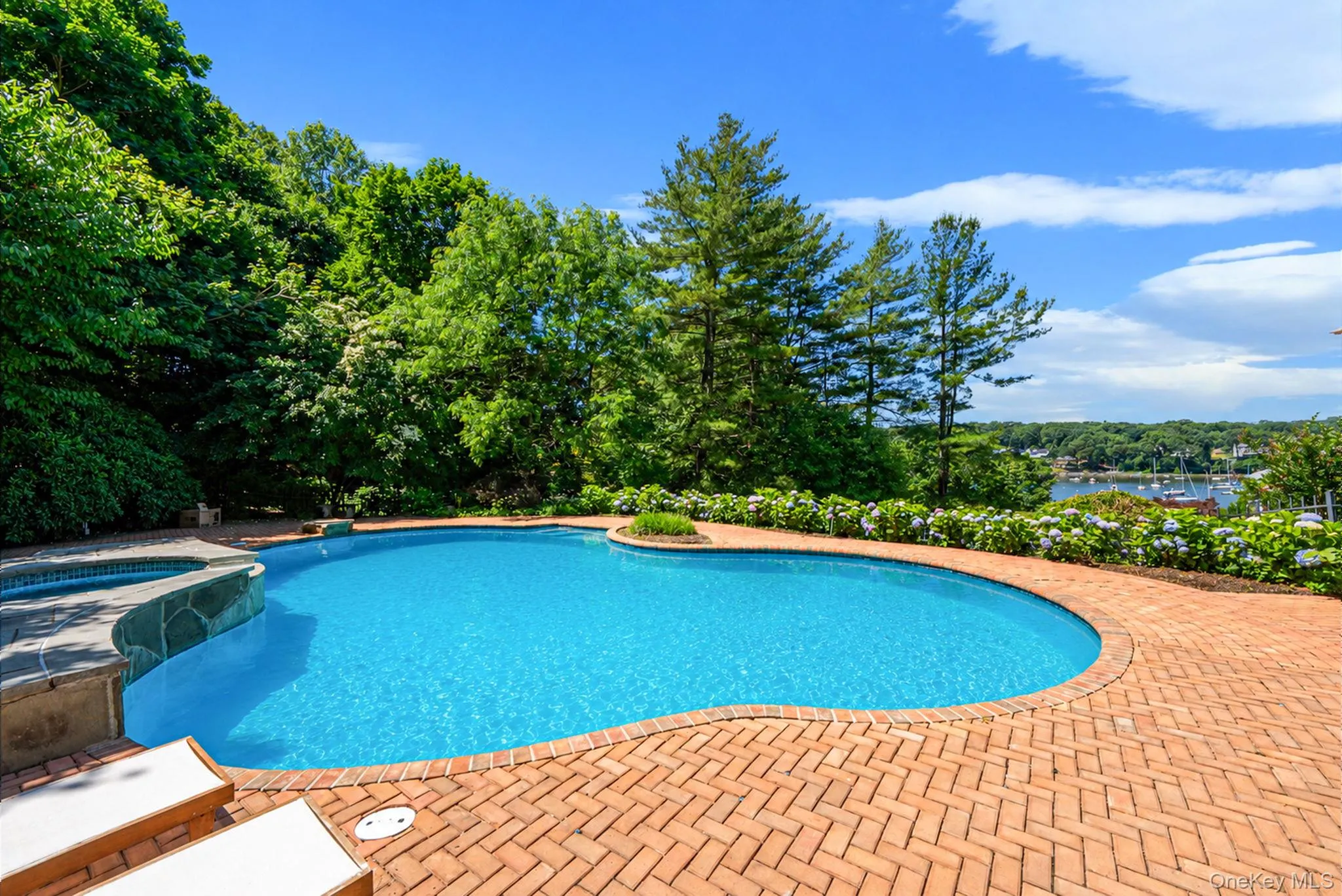 88 Shore Road, Huntington, NY, 4 Bedrooms Bedrooms, 9 Rooms Rooms,3 BathroomsBathrooms,Residential,For Rent,Shore,0,1015590 88 Shore Road, Huntington, NY, 4 Bedrooms Bedrooms, 9 Rooms Rooms,3 BathroomsBathrooms,Residential,For Rent,Shore,0,1015590