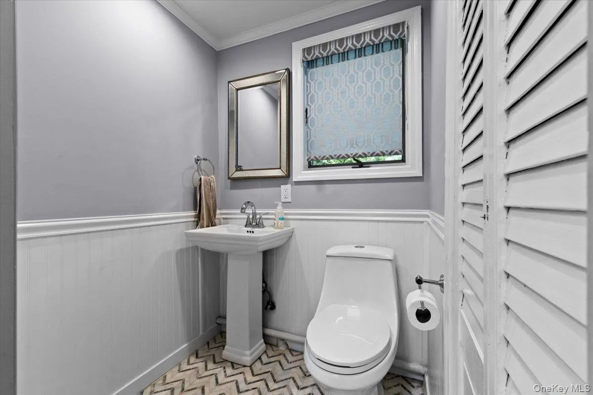 8 Park Circle, North Hempstead, NY, 3 Bedrooms Bedrooms, 6 Rooms Rooms,1 BathroomBathrooms,Residential,For Rent,Park,0,1015595 8 Park Circle, North Hempstead, NY, 3 Bedrooms Bedrooms, 6 Rooms Rooms,1 BathroomBathrooms,Residential,For Rent,Park,0,1015595