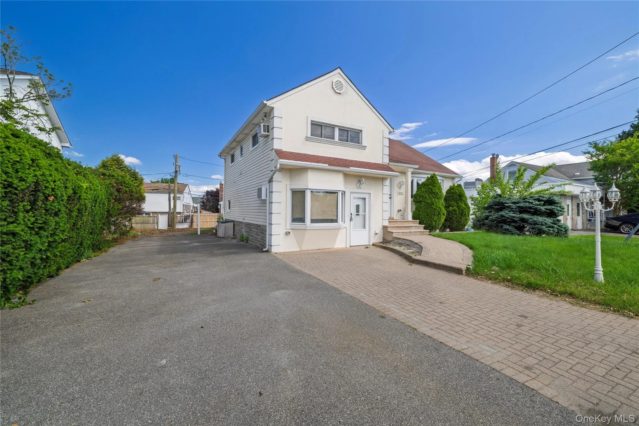 561 Woodbury Road, Oyster Bay, NY, 3 Bedrooms Bedrooms, 6 Rooms Rooms,3 BathroomsBathrooms,Residential Lease,For Rent,Woodbury,0,1015598 561 Woodbury Road, Oyster Bay, NY, 3 Bedrooms Bedrooms, 6 Rooms Rooms,3 BathroomsBathrooms,Residential Lease,For Rent,Woodbury,0,1015598