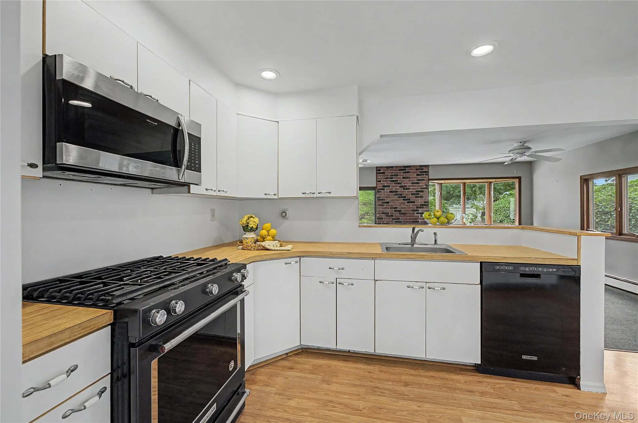 1753 Maurice Avenue, Hempstead, NY, 4 Bedrooms Bedrooms, 7 Rooms Rooms,1 BathroomBathrooms,Residential,For Rent,Maurice,0,1015599 1753 Maurice Avenue, Hempstead, NY, 4 Bedrooms Bedrooms, 7 Rooms Rooms,1 BathroomBathrooms,Residential,For Rent,Maurice,0,1015599