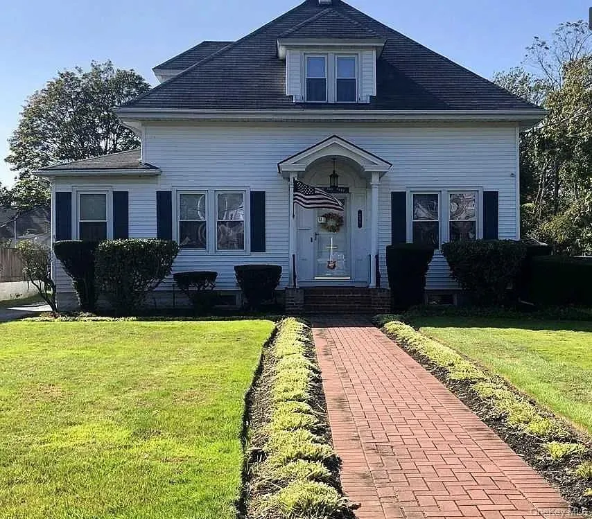 298 South Ocean Avenue, Brookhaven, NY, 1 Bedroom Bedrooms, 3 Rooms Rooms,1 BathroomBathrooms,Residential Lease,For Rent,South Ocean,0,1015602 298 South Ocean Avenue, Brookhaven, NY, 1 Bedroom Bedrooms, 3 Rooms Rooms,1 BathroomBathrooms,Residential Lease,For Rent,South Ocean,0,1015602