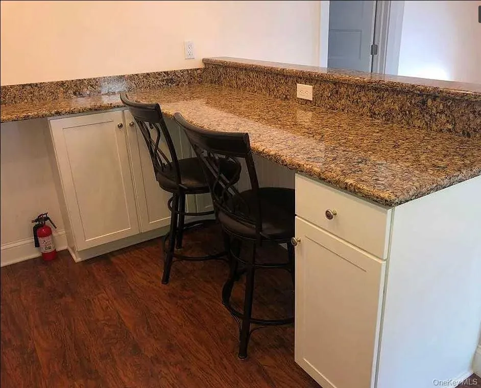 298 South Ocean Avenue, Brookhaven, NY, 1 Bedroom Bedrooms, 3 Rooms Rooms,1 BathroomBathrooms,Residential Lease,For Rent,South Ocean,0,1015602 298 South Ocean Avenue, Brookhaven, NY, 1 Bedroom Bedrooms, 3 Rooms Rooms,1 BathroomBathrooms,Residential Lease,For Rent,South Ocean,0,1015602