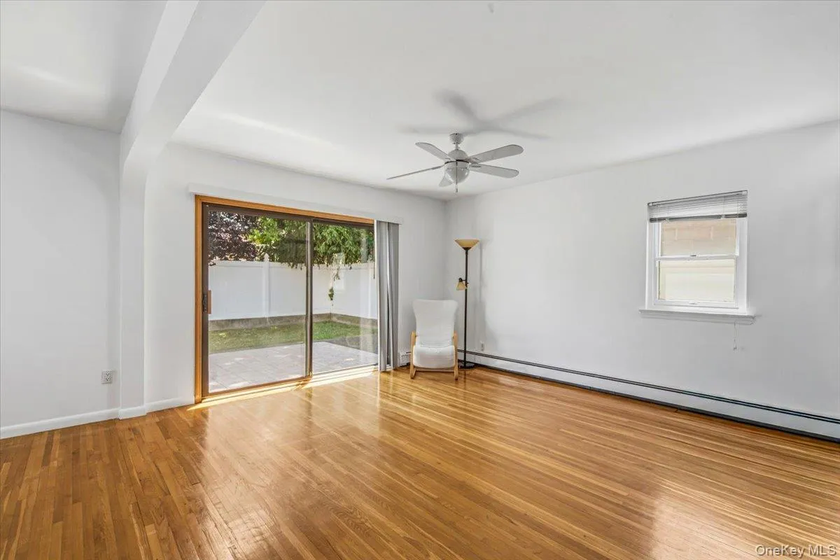6461 230th Street, New York, NY, 5 Bedrooms Bedrooms, 10 Rooms Rooms,3 BathroomsBathrooms,Residential,For Rent,230th,0,1015603 6461 230th Street, New York, NY, 5 Bedrooms Bedrooms, 10 Rooms Rooms,3 BathroomsBathrooms,Residential,For Rent,230th,0,1015603