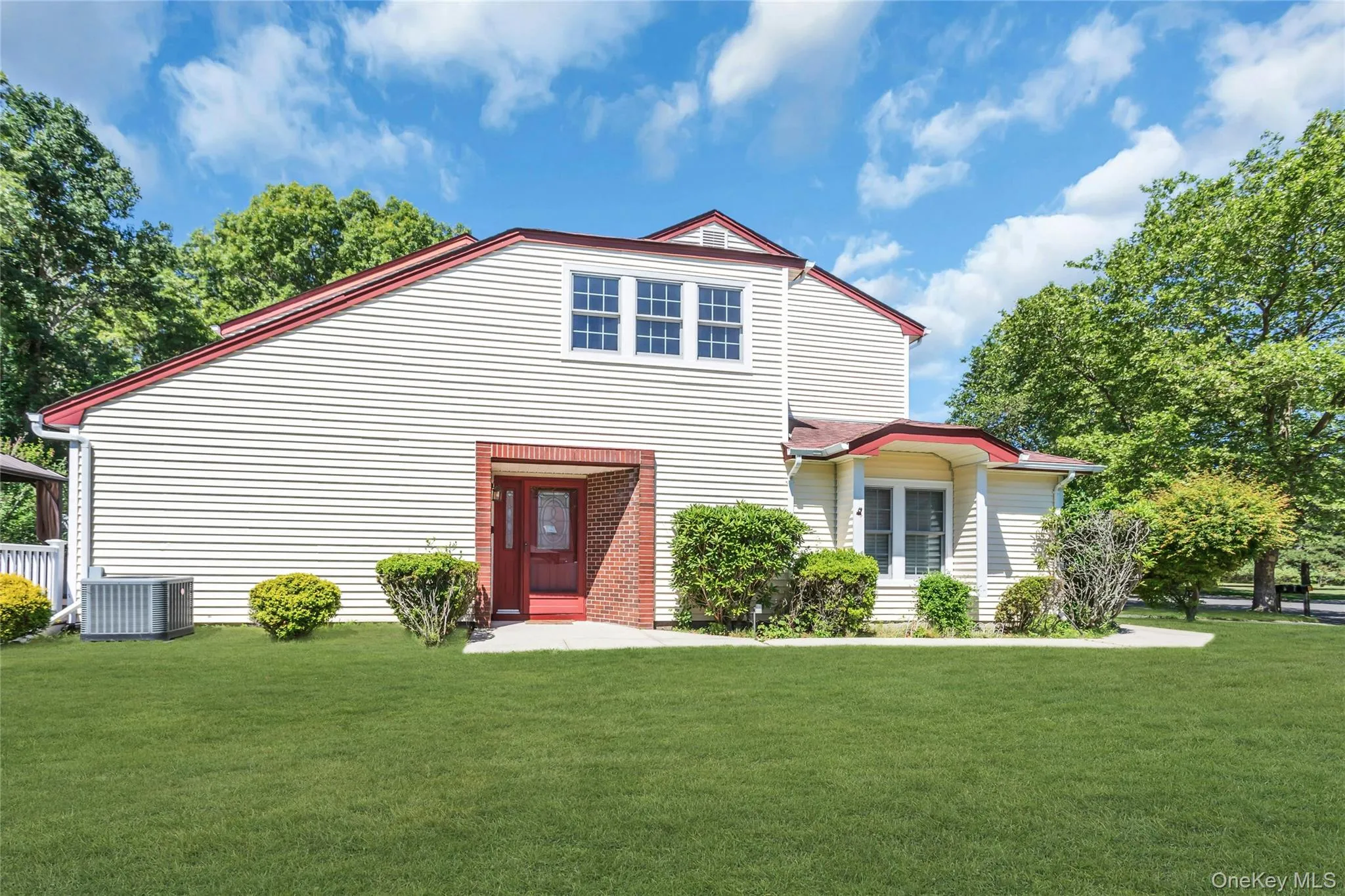 13 Potomac Court, Brookhaven, NY, 3 Bedrooms Bedrooms, 6 Rooms Rooms,2 BathroomsBathrooms,Residential,For Rent,Potomac,0,1015605 13 Potomac Court, Brookhaven, NY, 3 Bedrooms Bedrooms, 6 Rooms Rooms,2 BathroomsBathrooms,Residential,For Rent,Potomac,0,1015605