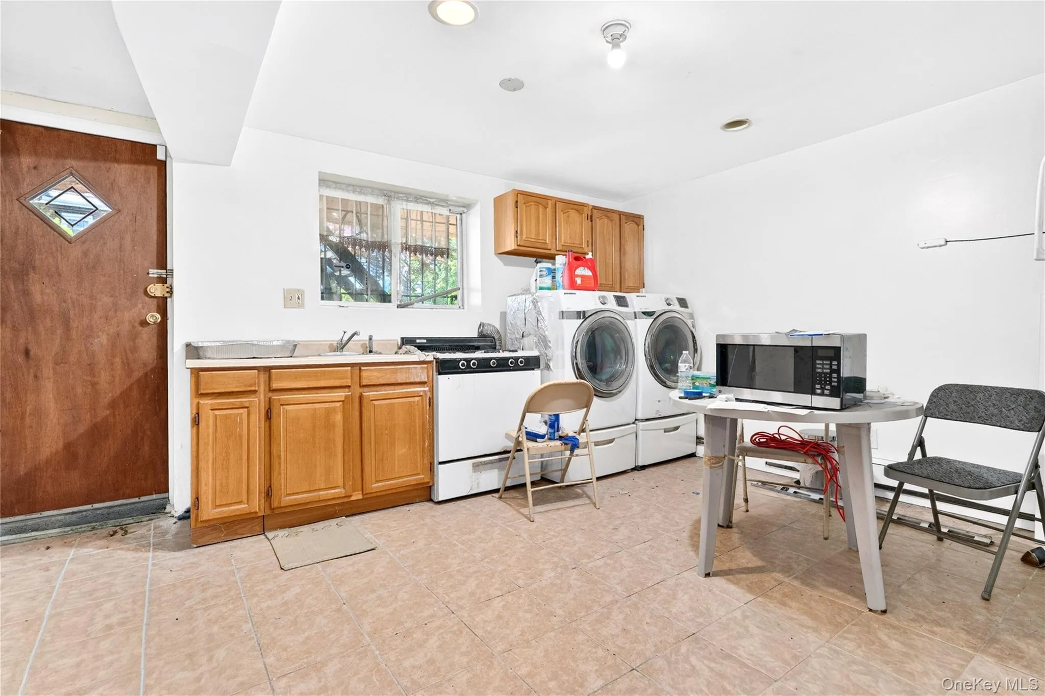 3885 Paulding Avenue, New York, NY, 3 Bedrooms Bedrooms, 5 Rooms Rooms,2 BathroomsBathrooms,Residential,For Rent,Paulding,0,1015609 3885 Paulding Avenue, New York, NY, 3 Bedrooms Bedrooms, 5 Rooms Rooms,2 BathroomsBathrooms,Residential,For Rent,Paulding,0,1015609