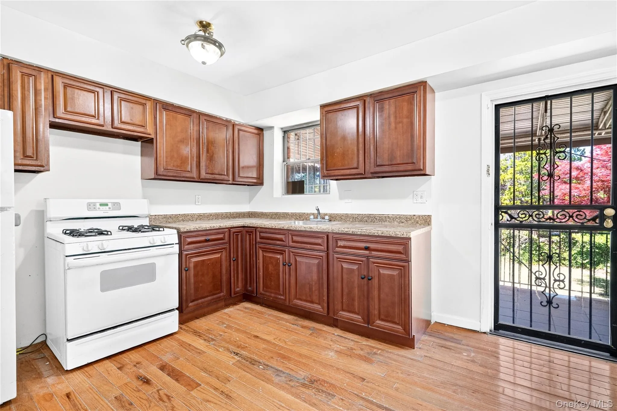 3885 Paulding Avenue, New York, NY, 3 Bedrooms Bedrooms, 5 Rooms Rooms,2 BathroomsBathrooms,Residential,For Rent,Paulding,0,1015609 3885 Paulding Avenue, New York, NY, 3 Bedrooms Bedrooms, 5 Rooms Rooms,2 BathroomsBathrooms,Residential,For Rent,Paulding,0,1015609