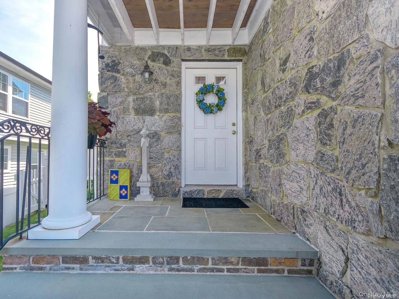 24 Sintsink Drive, North Hempstead, NY, 3 Bedrooms Bedrooms, 6 Rooms Rooms,2 BathroomsBathrooms,Residential Lease,For Rent,Sintsink,0,1015615 24 Sintsink Drive, North Hempstead, NY, 3 Bedrooms Bedrooms, 6 Rooms Rooms,2 BathroomsBathrooms,Residential Lease,For Rent,Sintsink,0,1015615