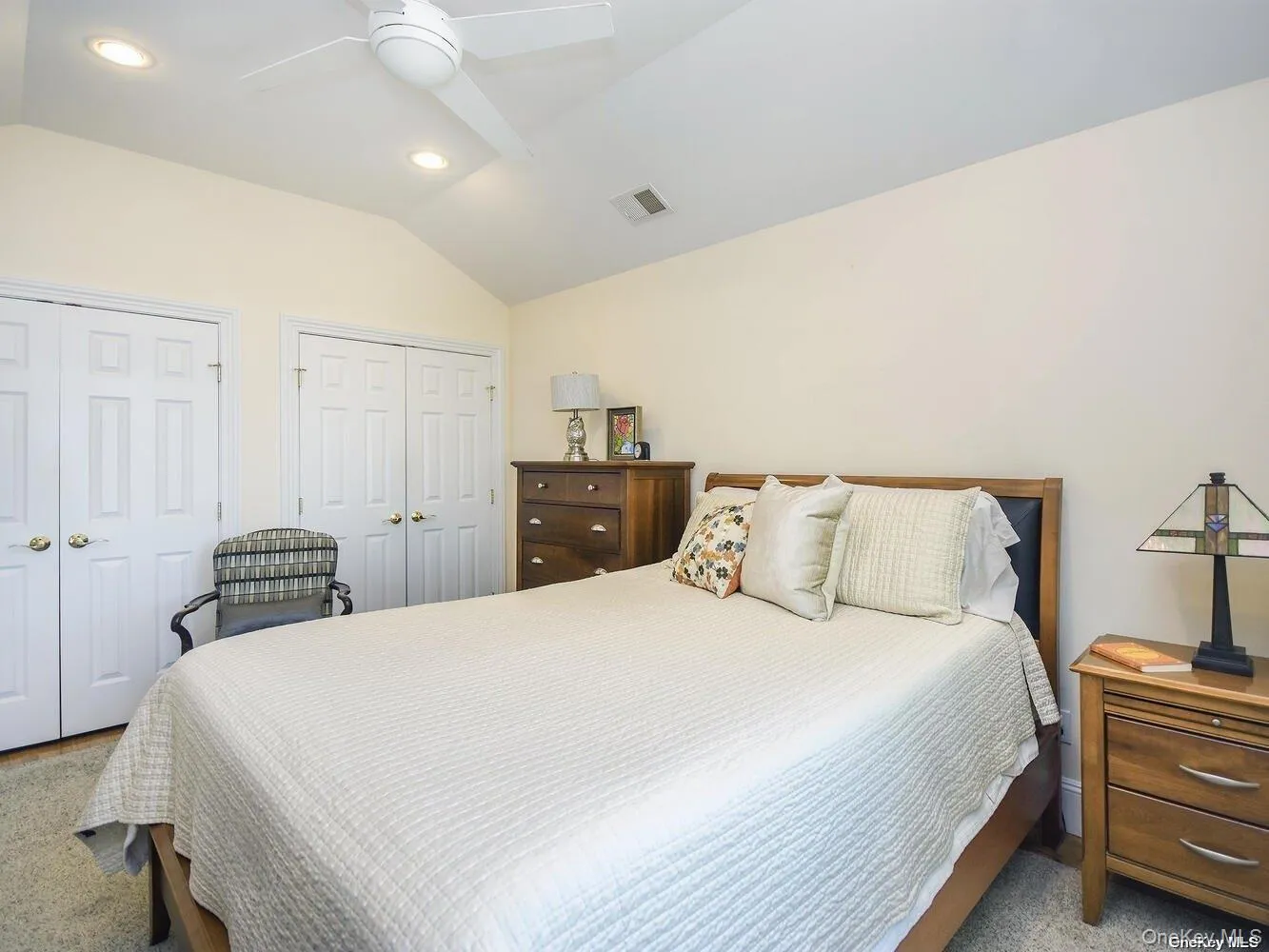 24 Sintsink Drive, North Hempstead, NY, 3 Bedrooms Bedrooms, 6 Rooms Rooms,2 BathroomsBathrooms,Residential Lease,For Rent,Sintsink,0,1015615 24 Sintsink Drive, North Hempstead, NY, 3 Bedrooms Bedrooms, 6 Rooms Rooms,2 BathroomsBathrooms,Residential Lease,For Rent,Sintsink,0,1015615