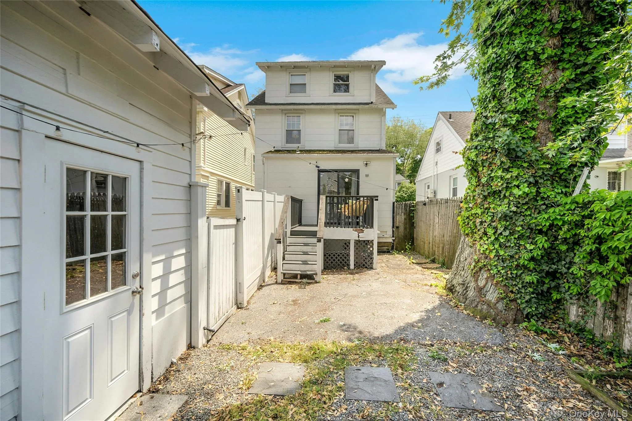 157 Columbia Avenue, Greenburgh, NY, 4 Bedrooms Bedrooms, 7 Rooms Rooms,2 BathroomsBathrooms,Residential Lease,For Rent,Columbia,0,1015618 157 Columbia Avenue, Greenburgh, NY, 4 Bedrooms Bedrooms, 7 Rooms Rooms,2 BathroomsBathrooms,Residential Lease,For Rent,Columbia,0,1015618