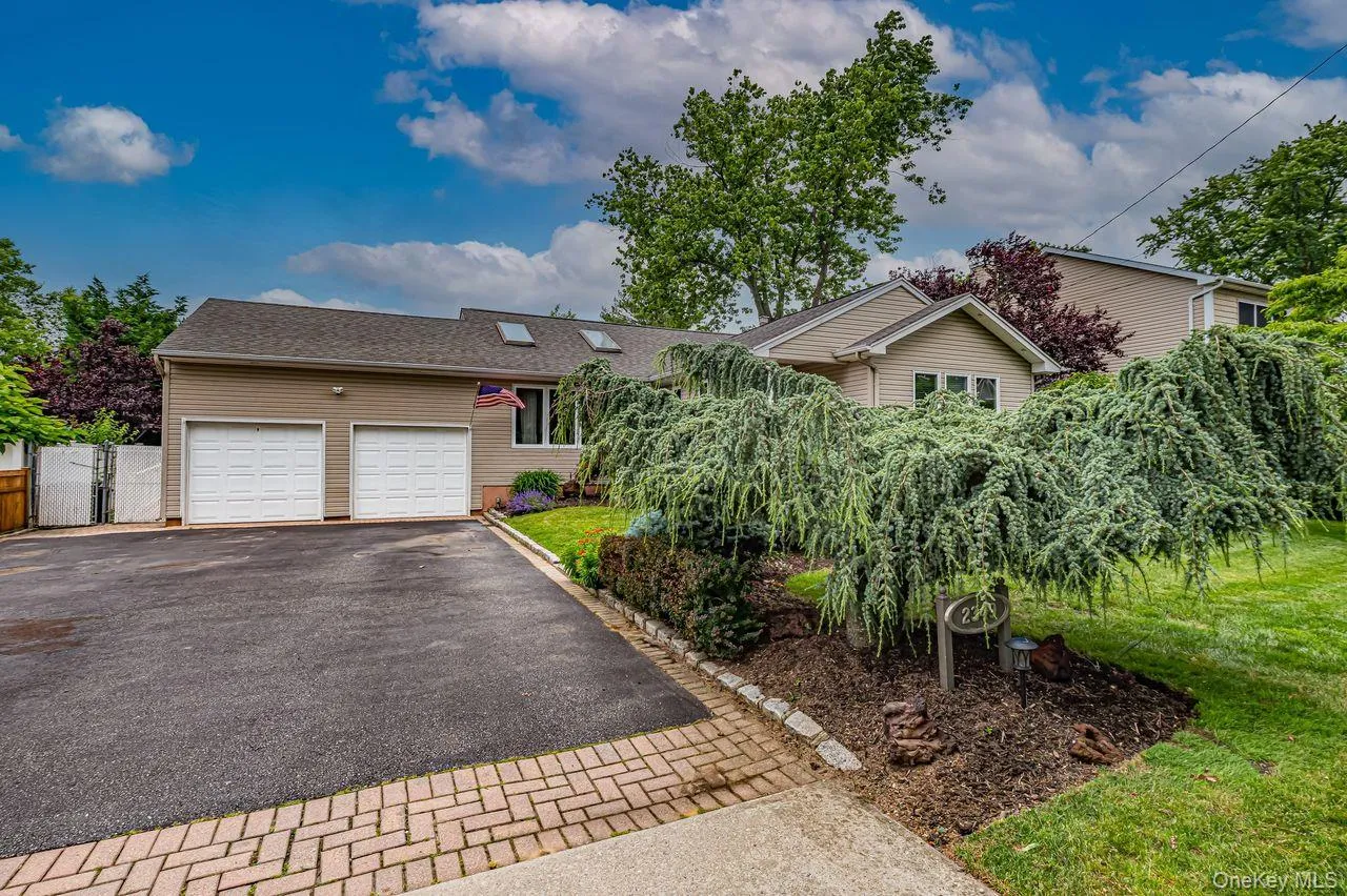 2349 Lincoln Street, Hempstead, NY, 4 Bedrooms Bedrooms, 9 Rooms Rooms,2 BathroomsBathrooms,Residential,For Rent,Lincoln,0,1015620 2349 Lincoln Street, Hempstead, NY, 4 Bedrooms Bedrooms, 9 Rooms Rooms,2 BathroomsBathrooms,Residential,For Rent,Lincoln,0,1015620