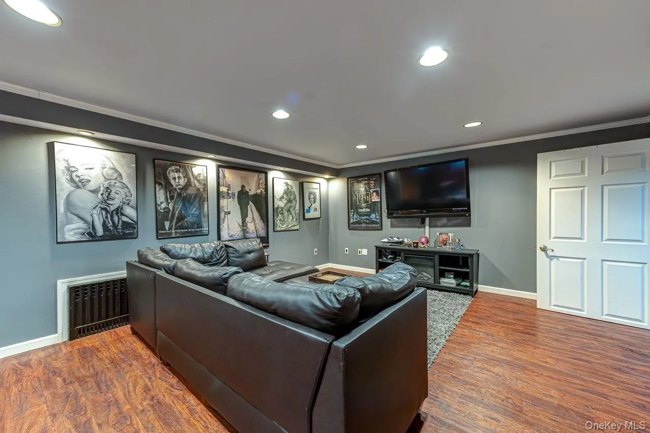 2349 Lincoln Street, Hempstead, NY, 4 Bedrooms Bedrooms, 9 Rooms Rooms,2 BathroomsBathrooms,Residential,For Rent,Lincoln,0,1015620 2349 Lincoln Street, Hempstead, NY, 4 Bedrooms Bedrooms, 9 Rooms Rooms,2 BathroomsBathrooms,Residential,For Rent,Lincoln,0,1015620