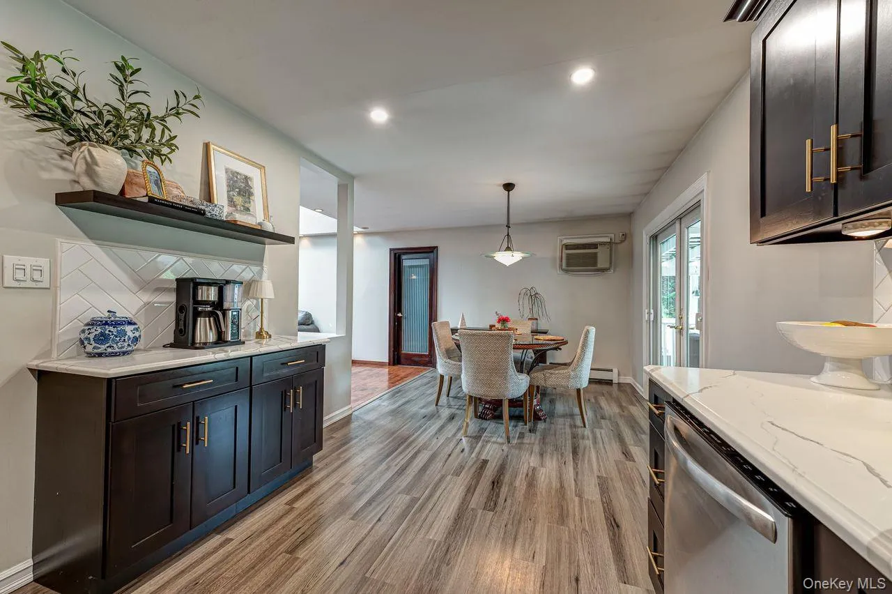2349 Lincoln Street, Hempstead, NY, 4 Bedrooms Bedrooms, 9 Rooms Rooms,2 BathroomsBathrooms,Residential,For Rent,Lincoln,0,1015620 2349 Lincoln Street, Hempstead, NY, 4 Bedrooms Bedrooms, 9 Rooms Rooms,2 BathroomsBathrooms,Residential,For Rent,Lincoln,0,1015620