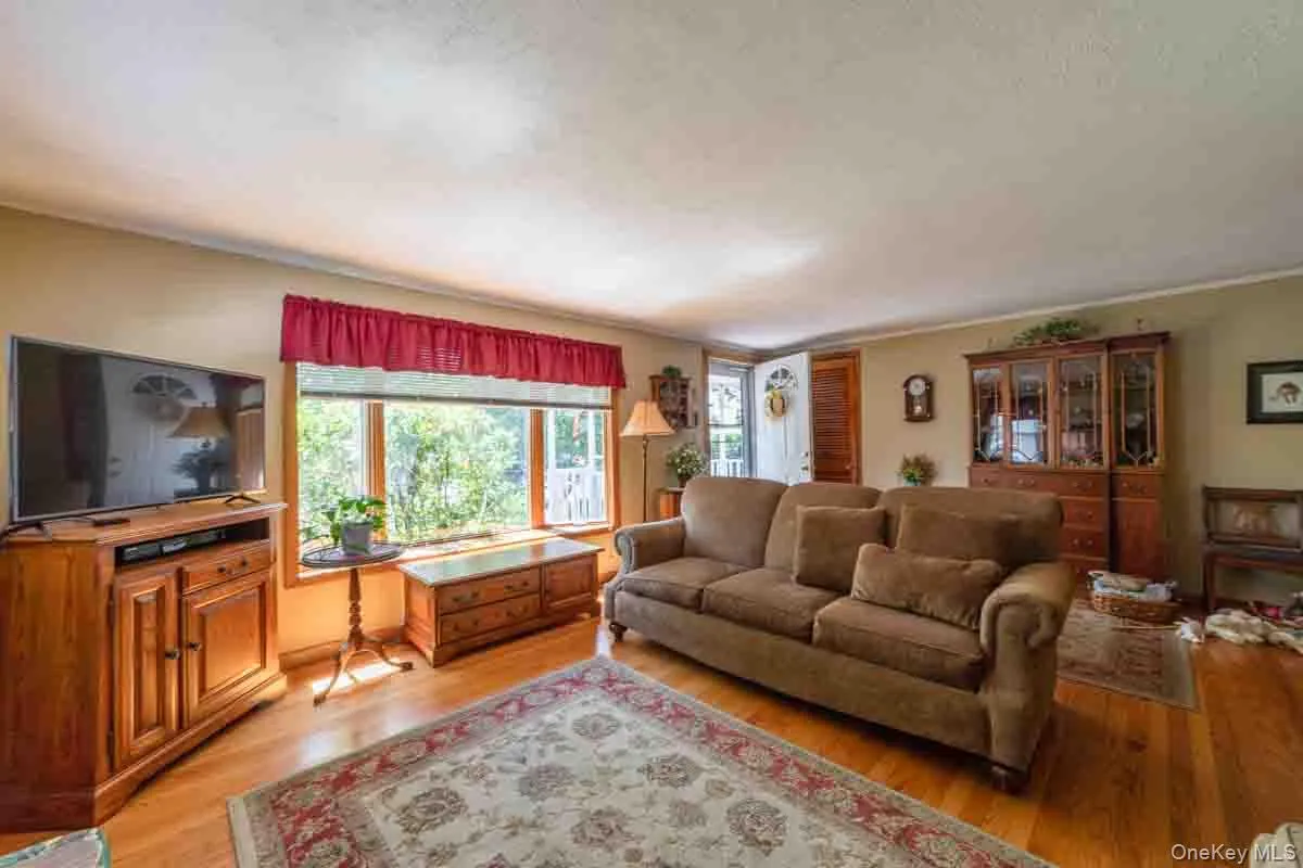 103 Prospect Avenue, Montgomery, NY, 3 Bedrooms Bedrooms, 6 Rooms Rooms,1 BathroomBathrooms,Residential,For Rent,Prospect,0,1015621 103 Prospect Avenue, Montgomery, NY, 3 Bedrooms Bedrooms, 6 Rooms Rooms,1 BathroomBathrooms,Residential,For Rent,Prospect,0,1015621