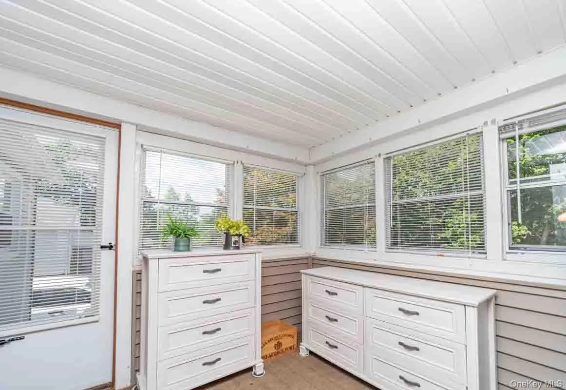 103 Prospect Avenue, Montgomery, NY, 3 Bedrooms Bedrooms, 6 Rooms Rooms,1 BathroomBathrooms,Residential,For Rent,Prospect,0,1015621 103 Prospect Avenue, Montgomery, NY, 3 Bedrooms Bedrooms, 6 Rooms Rooms,1 BathroomBathrooms,Residential,For Rent,Prospect,0,1015621