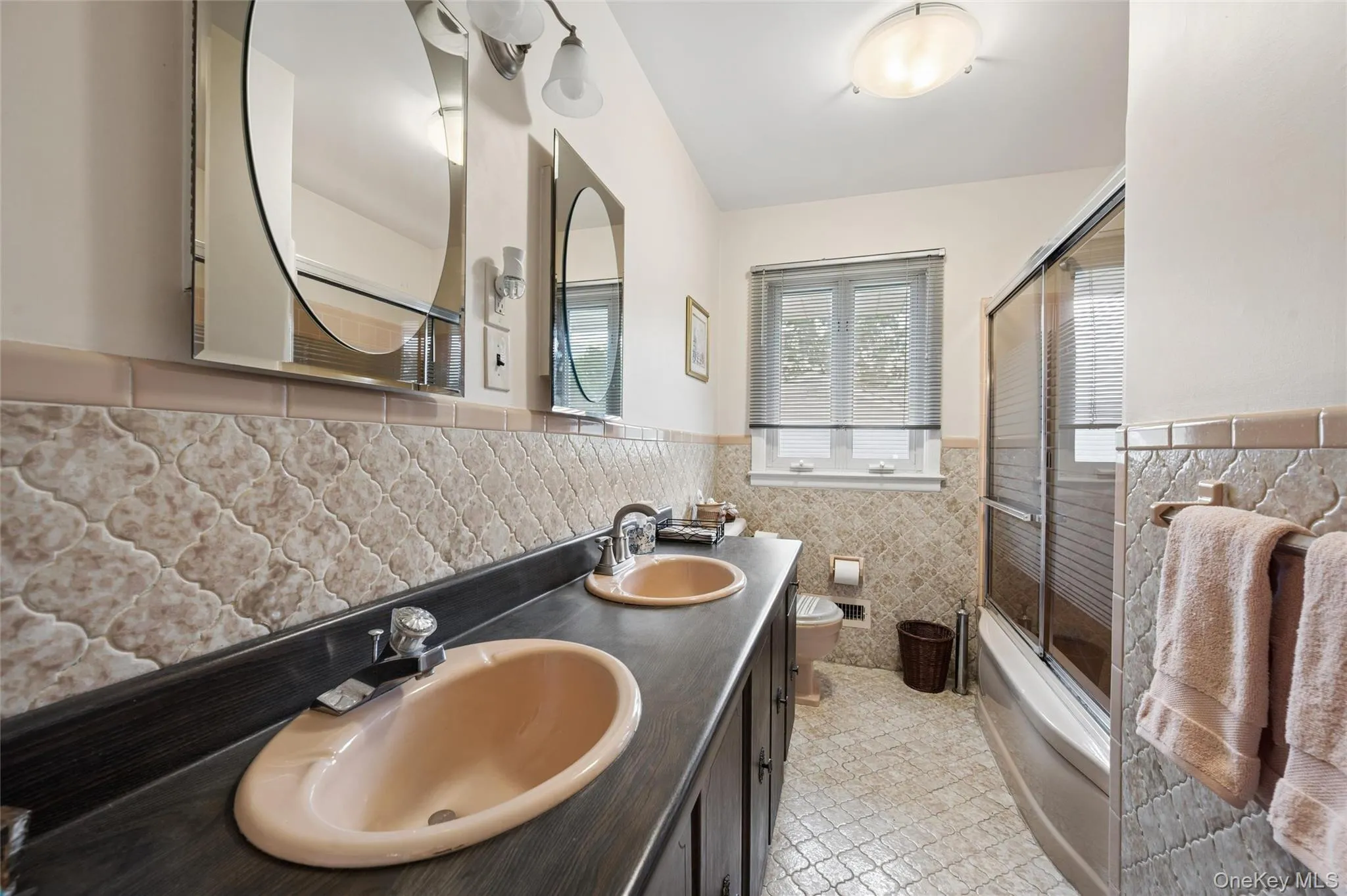 952 Roxbury Drive, Hempstead, NY, 4 Bedrooms Bedrooms, 8 Rooms Rooms,2 BathroomsBathrooms,Residential,For Rent,Roxbury,0,KEY1015622 952 Roxbury Drive, Hempstead, NY, 4 Bedrooms Bedrooms, 8 Rooms Rooms,2 BathroomsBathrooms,Residential,For Rent,Roxbury,0,KEY1015622