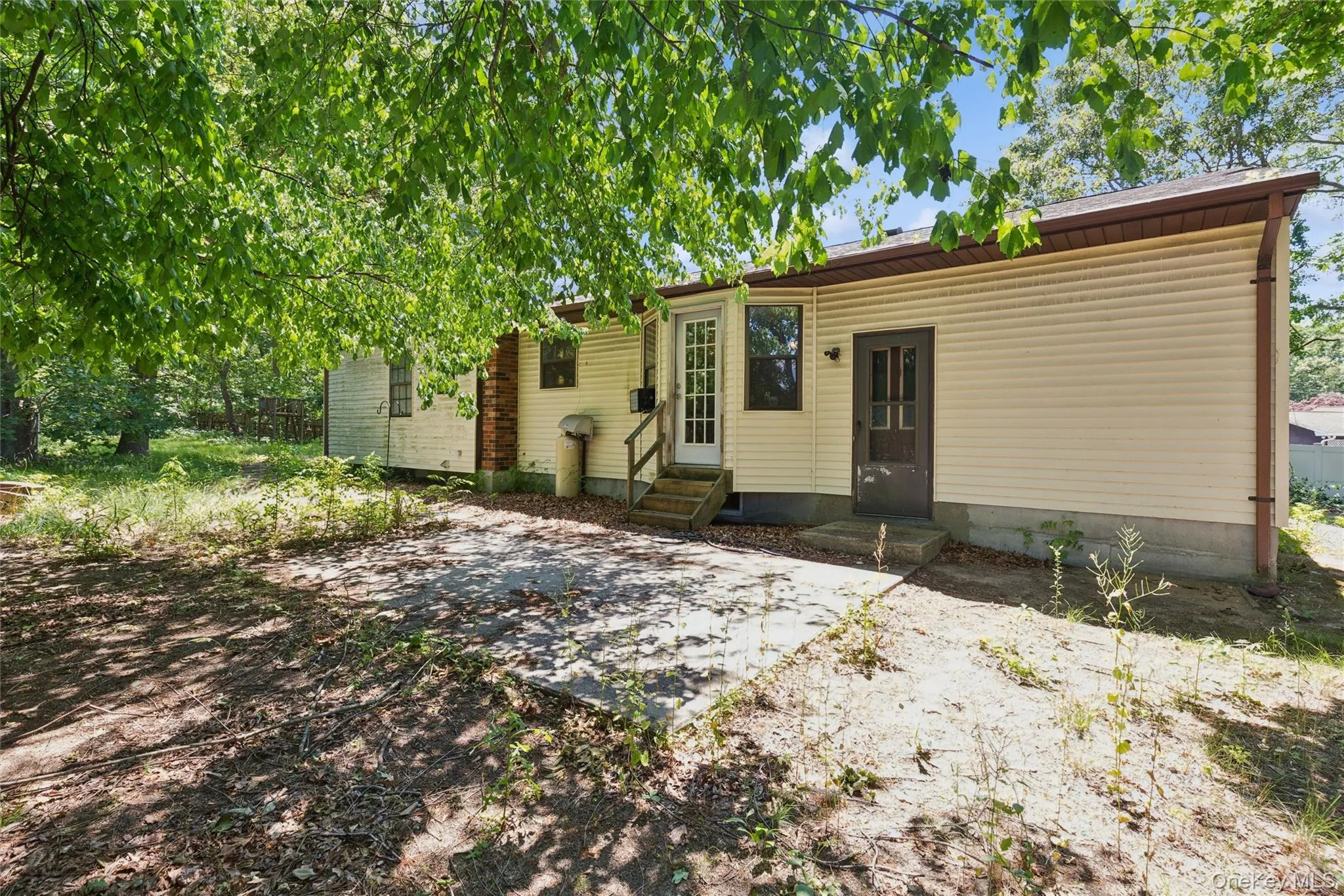 111 Coleman Road, Brookhaven, NY, 3 Bedrooms Bedrooms, 6 Rooms Rooms,2 BathroomsBathrooms,Residential,For Rent,Coleman,0,1015626 111 Coleman Road, Brookhaven, NY, 3 Bedrooms Bedrooms, 6 Rooms Rooms,2 BathroomsBathrooms,Residential,For Rent,Coleman,0,1015626