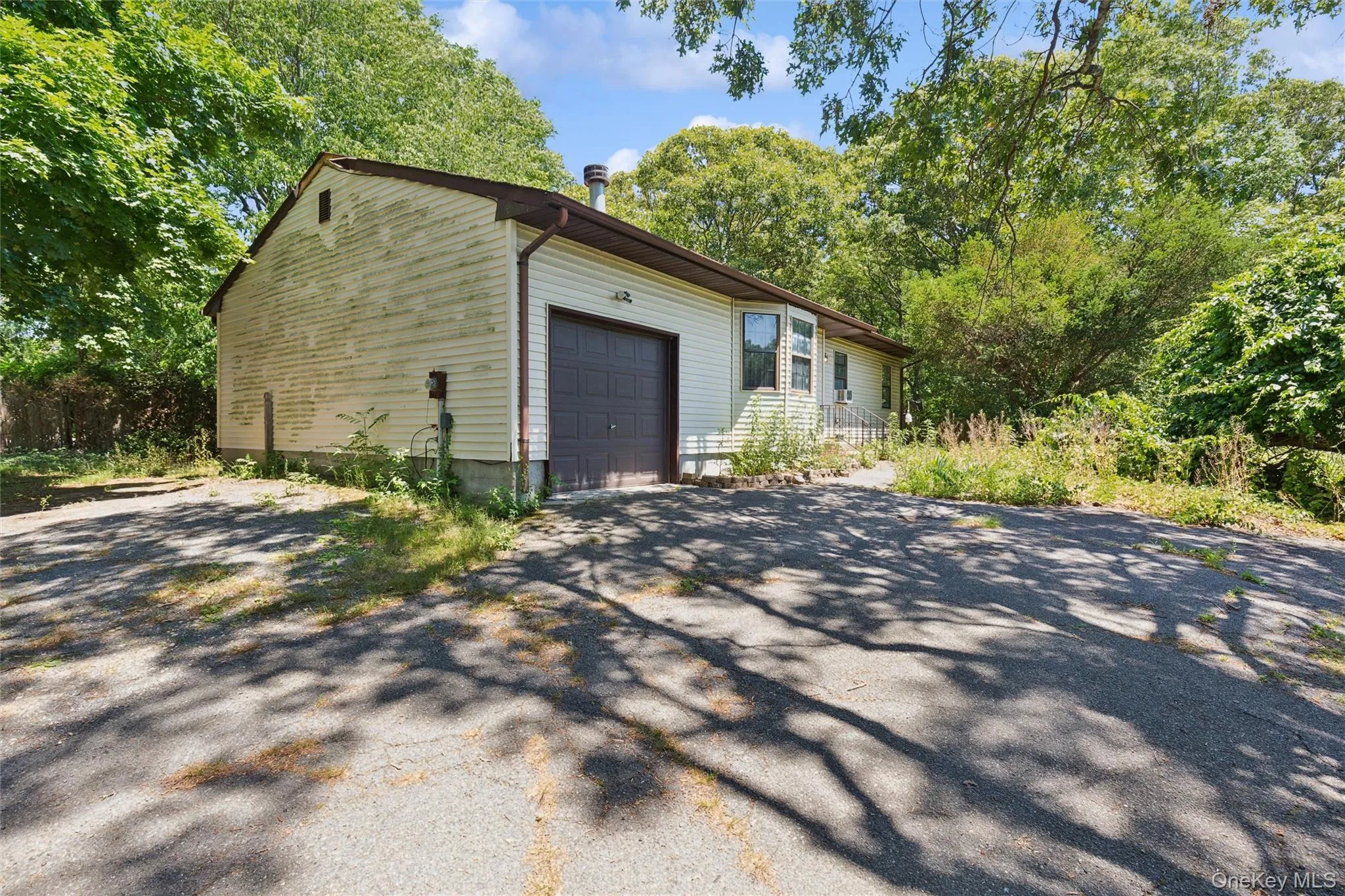 111 Coleman Road, Brookhaven, NY, 3 Bedrooms Bedrooms, 6 Rooms Rooms,2 BathroomsBathrooms,Residential,For Rent,Coleman,0,1015626 111 Coleman Road, Brookhaven, NY, 3 Bedrooms Bedrooms, 6 Rooms Rooms,2 BathroomsBathrooms,Residential,For Rent,Coleman,0,1015626