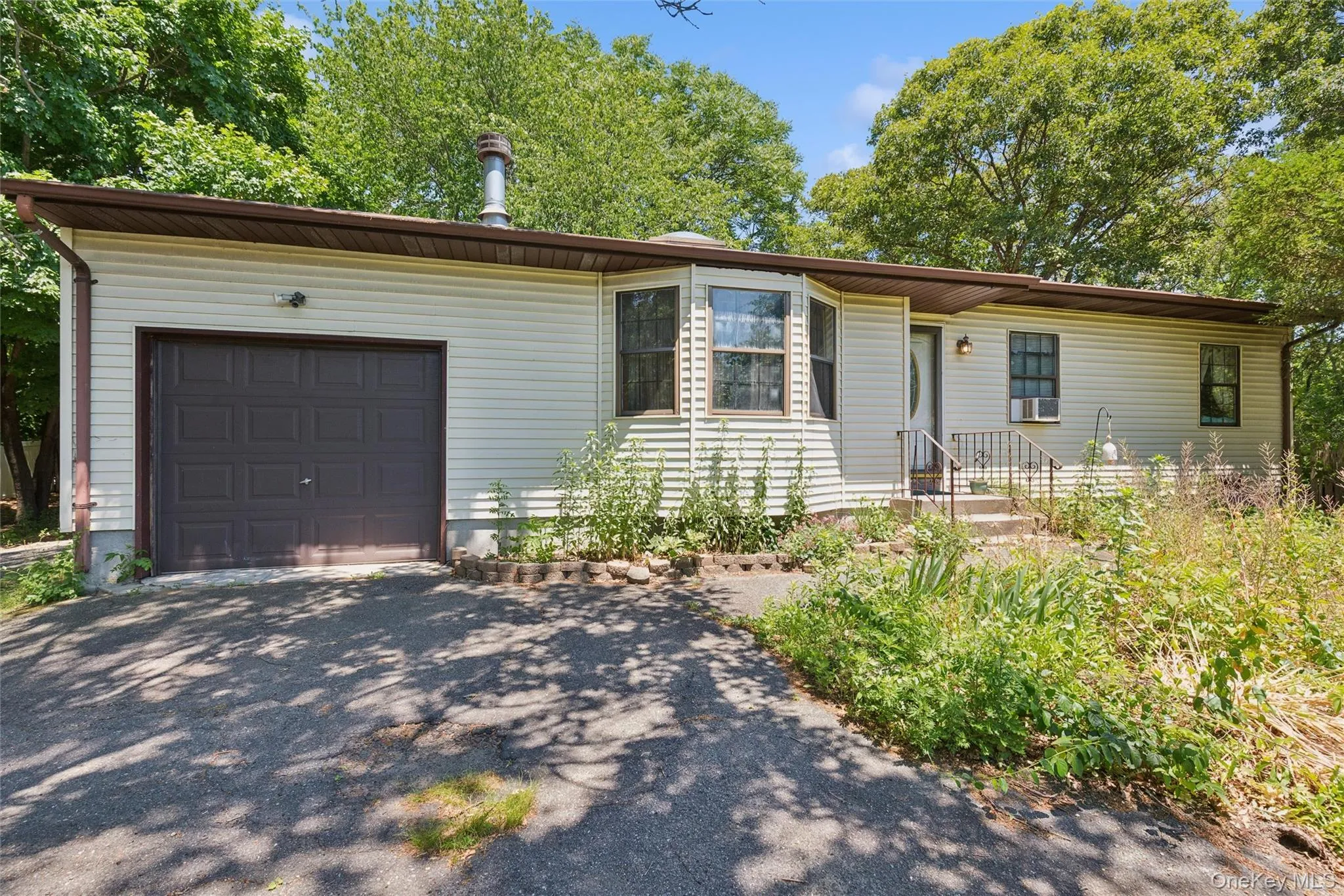 111 Coleman Road, Brookhaven, NY, 3 Bedrooms Bedrooms, 6 Rooms Rooms,2 BathroomsBathrooms,Residential,For Rent,Coleman,0,1015626 111 Coleman Road, Brookhaven, NY, 3 Bedrooms Bedrooms, 6 Rooms Rooms,2 BathroomsBathrooms,Residential,For Rent,Coleman,0,1015626