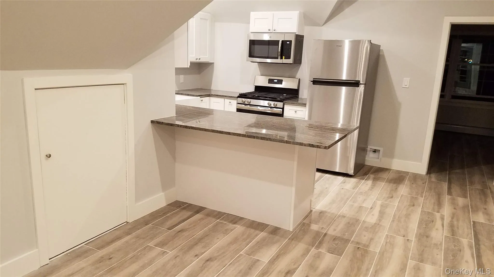 241 Broadway, Long Beach, NY, 1 Bedroom Bedrooms, 4 Rooms Rooms,1 BathroomBathrooms,Residential Lease,For Rent,Broadway,0,1015627 241 Broadway, Long Beach, NY, 1 Bedroom Bedrooms, 4 Rooms Rooms,1 BathroomBathrooms,Residential Lease,For Rent,Broadway,0,1015627
