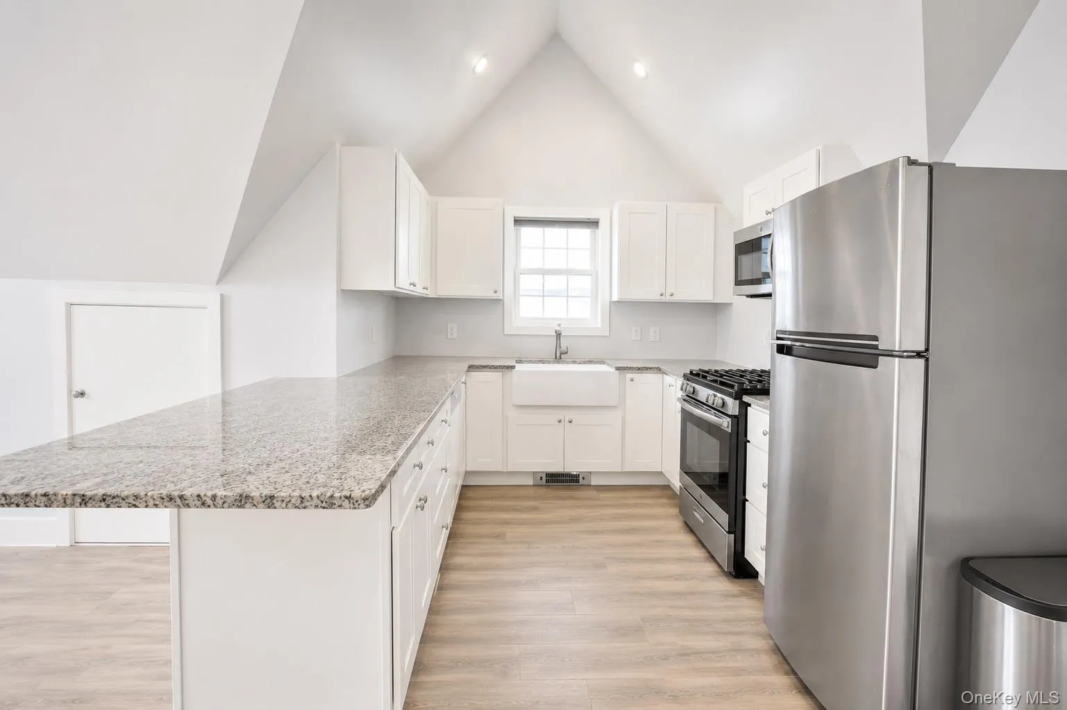 241 Broadway, Long Beach, NY, 1 Bedroom Bedrooms, 4 Rooms Rooms,1 BathroomBathrooms,Residential Lease,For Rent,Broadway,0,1015627 241 Broadway, Long Beach, NY, 1 Bedroom Bedrooms, 4 Rooms Rooms,1 BathroomBathrooms,Residential Lease,For Rent,Broadway,0,1015627