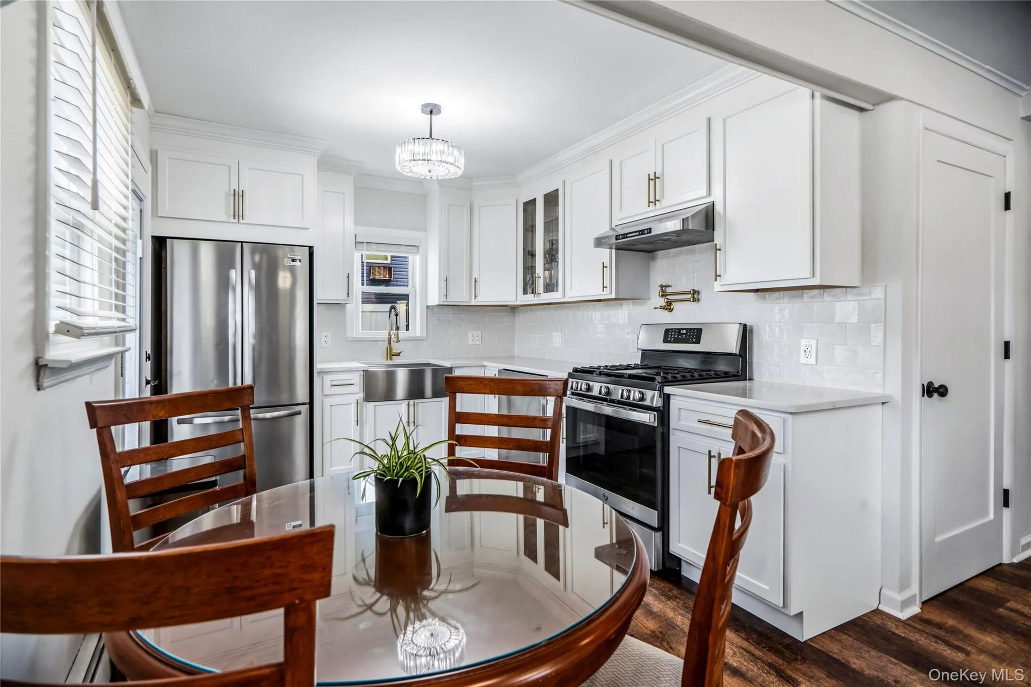 633 Robin Court, Hempstead, NY, 3 Bedrooms Bedrooms, 5 Rooms Rooms,1 BathroomBathrooms,Residential,For Rent,Robin,0,KEY1015629 633 Robin Court, Hempstead, NY, 3 Bedrooms Bedrooms, 5 Rooms Rooms,1 BathroomBathrooms,Residential,For Rent,Robin,0,KEY1015629