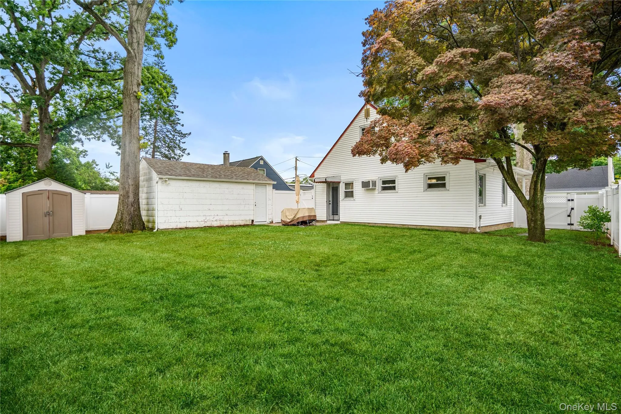 633 Robin Court, Hempstead, NY, 3 Bedrooms Bedrooms, 5 Rooms Rooms,1 BathroomBathrooms,Residential,For Rent,Robin,0,KEY1015629 633 Robin Court, Hempstead, NY, 3 Bedrooms Bedrooms, 5 Rooms Rooms,1 BathroomBathrooms,Residential,For Rent,Robin,0,KEY1015629