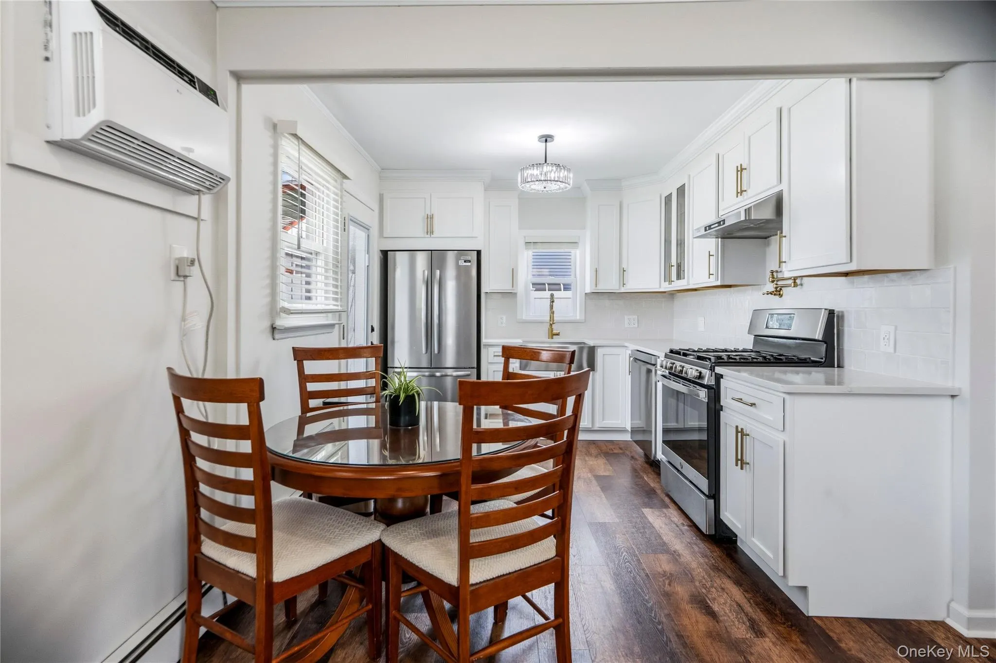 633 Robin Court, Hempstead, NY, 3 Bedrooms Bedrooms, 5 Rooms Rooms,1 BathroomBathrooms,Residential,For Rent,Robin,0,KEY1015629 633 Robin Court, Hempstead, NY, 3 Bedrooms Bedrooms, 5 Rooms Rooms,1 BathroomBathrooms,Residential,For Rent,Robin,0,KEY1015629