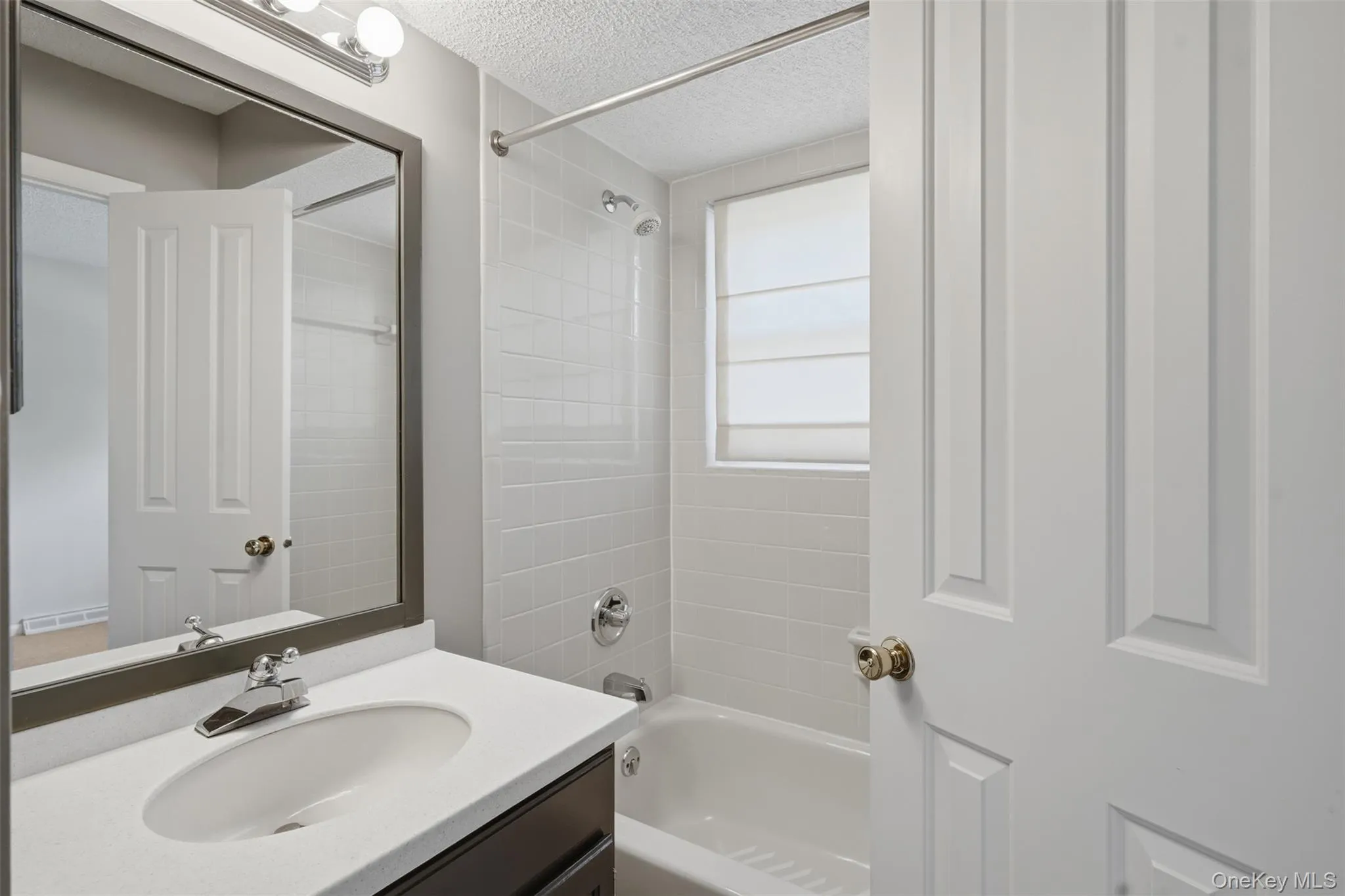28 Knoll, Rhinebeck, NY, 2 Bedrooms Bedrooms, 6 Rooms Rooms,2 BathroomsBathrooms,Residential,For Rent,Knoll,0,1015633 28 Knoll, Rhinebeck, NY, 2 Bedrooms Bedrooms, 6 Rooms Rooms,2 BathroomsBathrooms,Residential,For Rent,Knoll,0,1015633