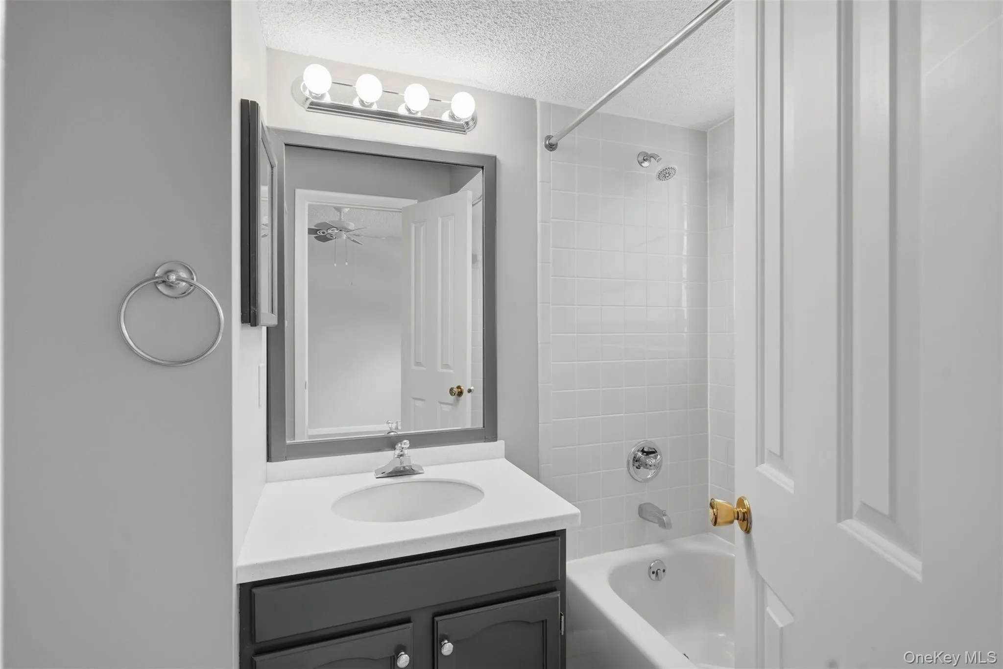 28 Knoll, Rhinebeck, NY, 2 Bedrooms Bedrooms, 6 Rooms Rooms,2 BathroomsBathrooms,Residential,For Rent,Knoll,0,1015633 28 Knoll, Rhinebeck, NY, 2 Bedrooms Bedrooms, 6 Rooms Rooms,2 BathroomsBathrooms,Residential,For Rent,Knoll,0,1015633