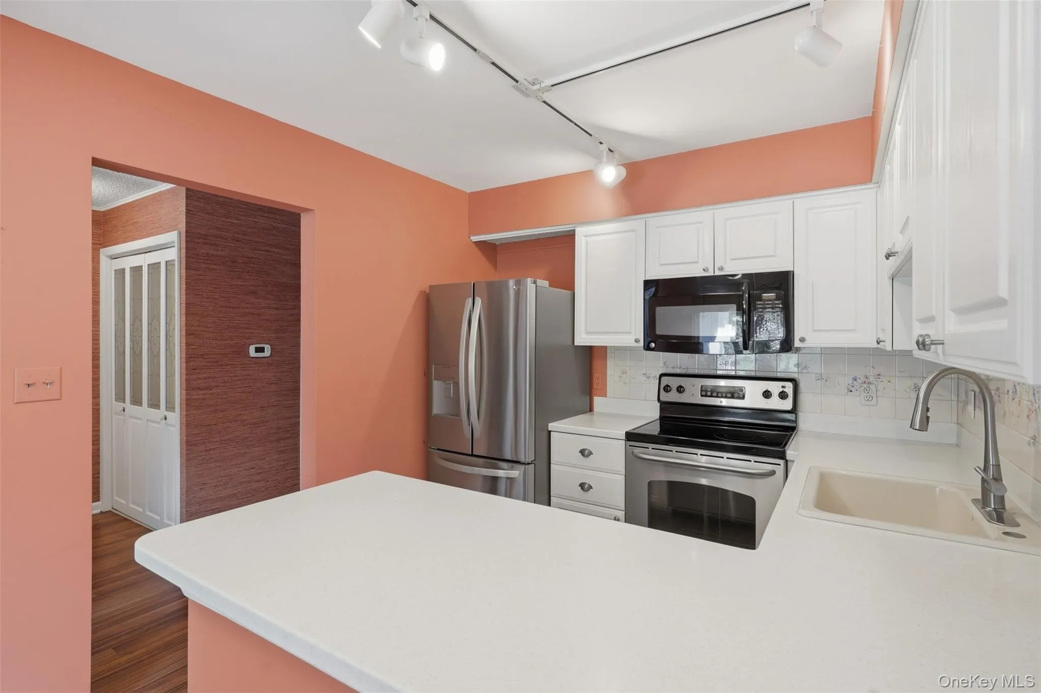 28 Knoll, Rhinebeck, NY, 2 Bedrooms Bedrooms, 6 Rooms Rooms,2 BathroomsBathrooms,Residential,For Rent,Knoll,0,1015633 28 Knoll, Rhinebeck, NY, 2 Bedrooms Bedrooms, 6 Rooms Rooms,2 BathroomsBathrooms,Residential,For Rent,Knoll,0,1015633