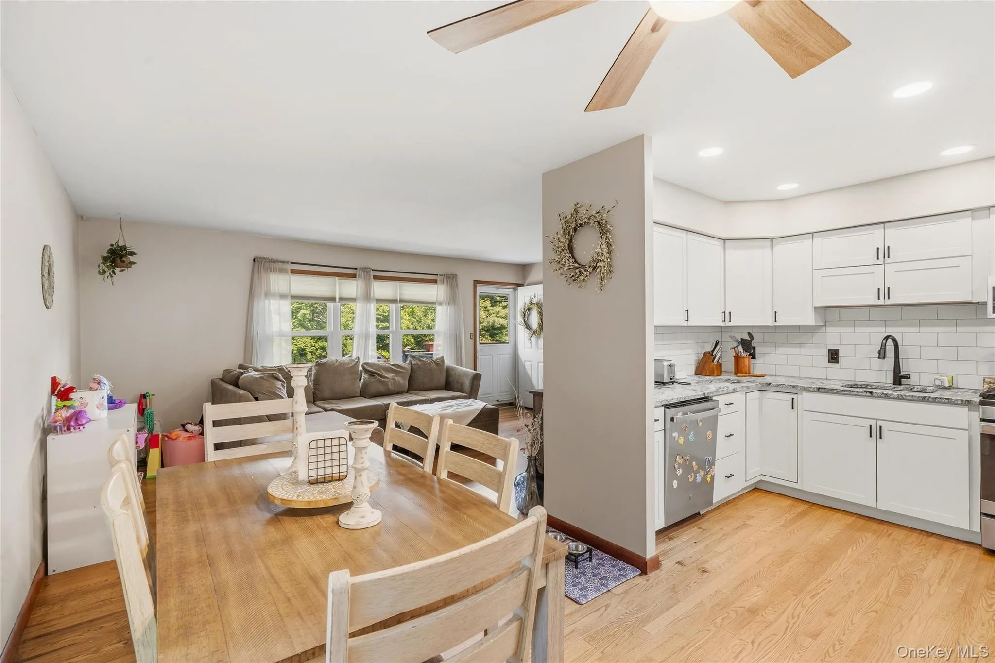 31 Wickham Drive, Warwick (town), NY, 3 Bedrooms Bedrooms, 7 Rooms Rooms,1 BathroomBathrooms,Residential,For Rent,Wickham,0,1015634 31 Wickham Drive, Warwick (town), NY, 3 Bedrooms Bedrooms, 7 Rooms Rooms,1 BathroomBathrooms,Residential,For Rent,Wickham,0,1015634