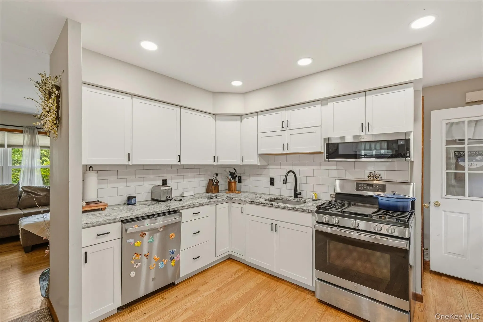 31 Wickham Drive, Warwick (town), NY, 3 Bedrooms Bedrooms, 7 Rooms Rooms,1 BathroomBathrooms,Residential,For Rent,Wickham,0,1015634 31 Wickham Drive, Warwick (town), NY, 3 Bedrooms Bedrooms, 7 Rooms Rooms,1 BathroomBathrooms,Residential,For Rent,Wickham,0,1015634