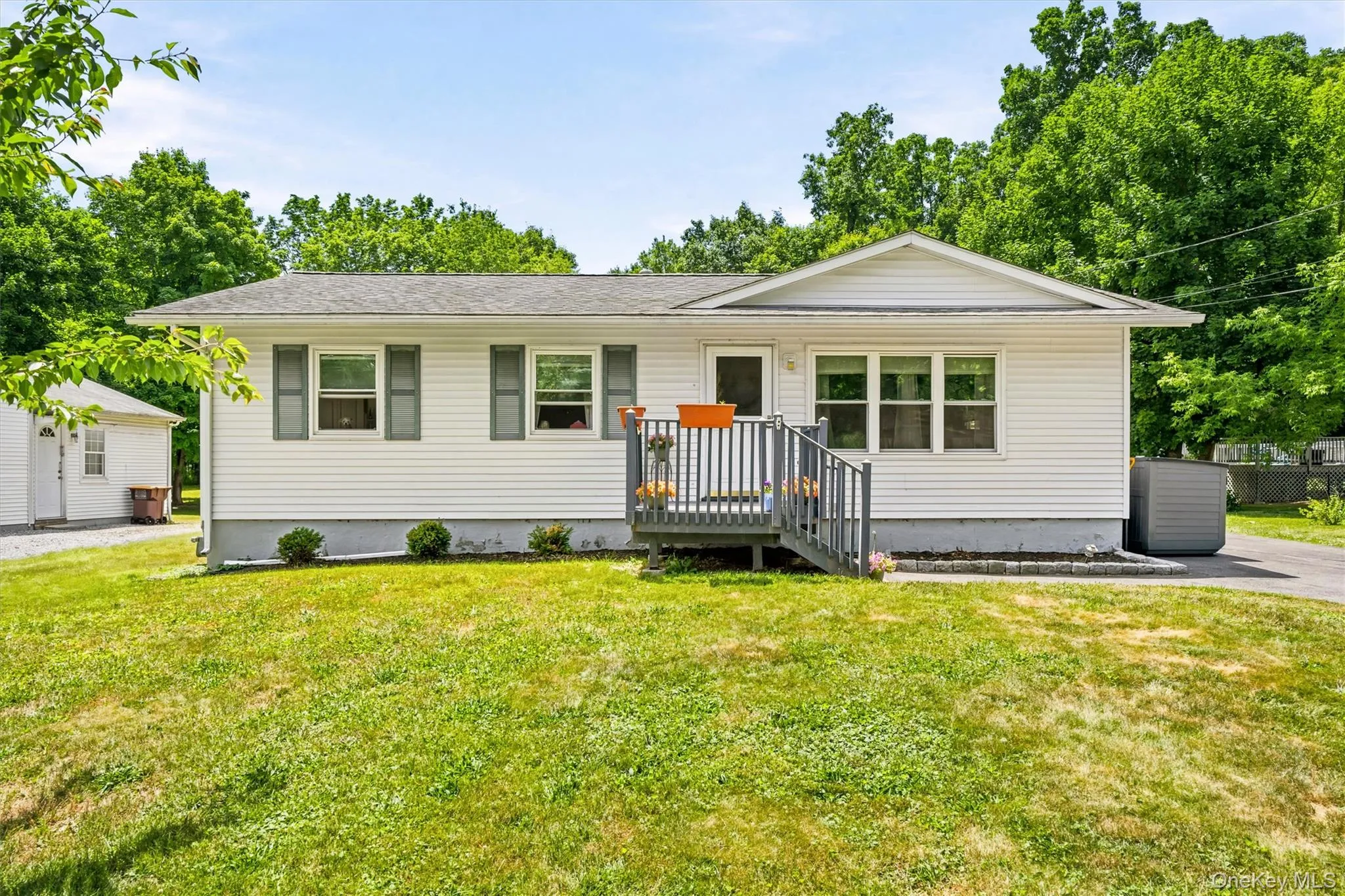 31 Wickham Drive, Warwick (town), NY, 3 Bedrooms Bedrooms, 7 Rooms Rooms,1 BathroomBathrooms,Residential,For Rent,Wickham,0,1015634 31 Wickham Drive, Warwick (town), NY, 3 Bedrooms Bedrooms, 7 Rooms Rooms,1 BathroomBathrooms,Residential,For Rent,Wickham,0,1015634