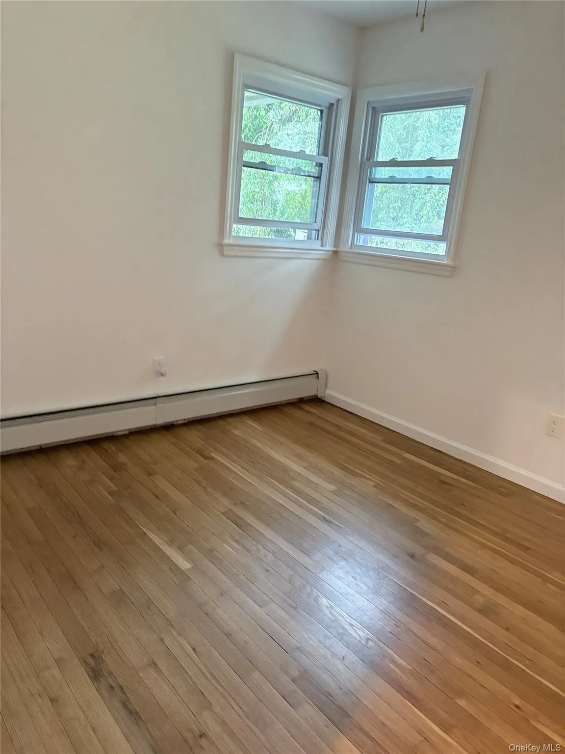 50 Pine Street, Brookhaven, NY, 3 Bedrooms Bedrooms, 5 Rooms Rooms,1 BathroomBathrooms,Residential Lease,For Rent,Pine,0,1015637 50 Pine Street, Brookhaven, NY, 3 Bedrooms Bedrooms, 5 Rooms Rooms,1 BathroomBathrooms,Residential Lease,For Rent,Pine,0,1015637