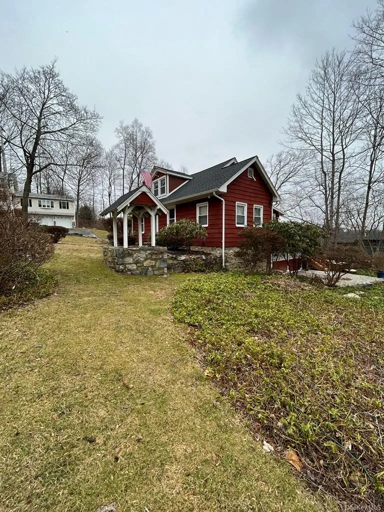 3 Elm Road, Somers, NY, 2 Bedrooms Bedrooms, 5 Rooms Rooms,2 BathroomsBathrooms,Residential Lease,For Rent,Elm,0,1015639 3 Elm Road, Somers, NY, 2 Bedrooms Bedrooms, 5 Rooms Rooms,2 BathroomsBathrooms,Residential Lease,For Rent,Elm,0,1015639