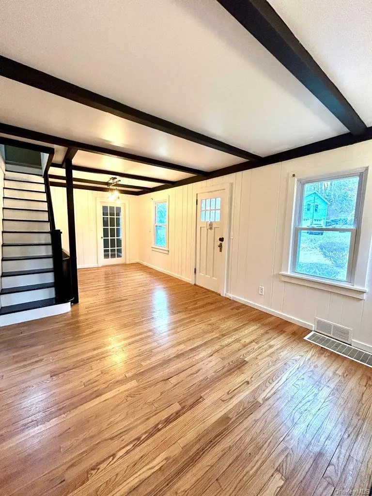 3 Elm Road, Somers, NY, 2 Bedrooms Bedrooms, 5 Rooms Rooms,2 BathroomsBathrooms,Residential Lease,For Rent,Elm,0,1015639 3 Elm Road, Somers, NY, 2 Bedrooms Bedrooms, 5 Rooms Rooms,2 BathroomsBathrooms,Residential Lease,For Rent,Elm,0,1015639