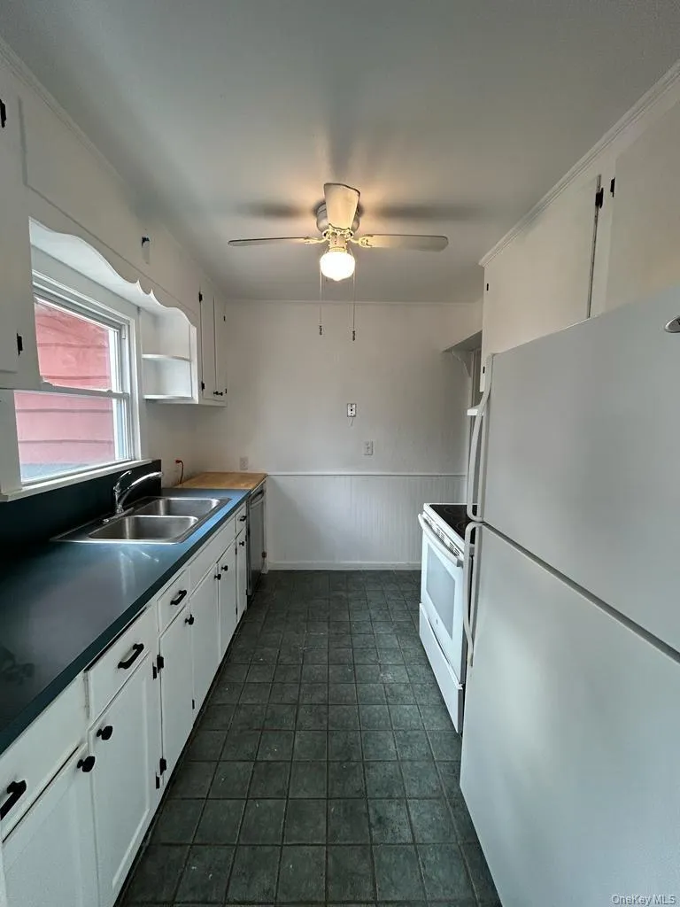 3 Elm Road, Somers, NY, 2 Bedrooms Bedrooms, 5 Rooms Rooms,2 BathroomsBathrooms,Residential Lease,For Rent,Elm,0,1015639 3 Elm Road, Somers, NY, 2 Bedrooms Bedrooms, 5 Rooms Rooms,2 BathroomsBathrooms,Residential Lease,For Rent,Elm,0,1015639