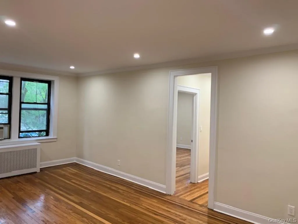 312 Main Street, White Plains, NY, 1 Bedroom Bedrooms, 3 Rooms Rooms,1 BathroomBathrooms,Residential Lease,For Rent,Main,0,1015641 312 Main Street, White Plains, NY, 1 Bedroom Bedrooms, 3 Rooms Rooms,1 BathroomBathrooms,Residential Lease,For Rent,Main,0,1015641