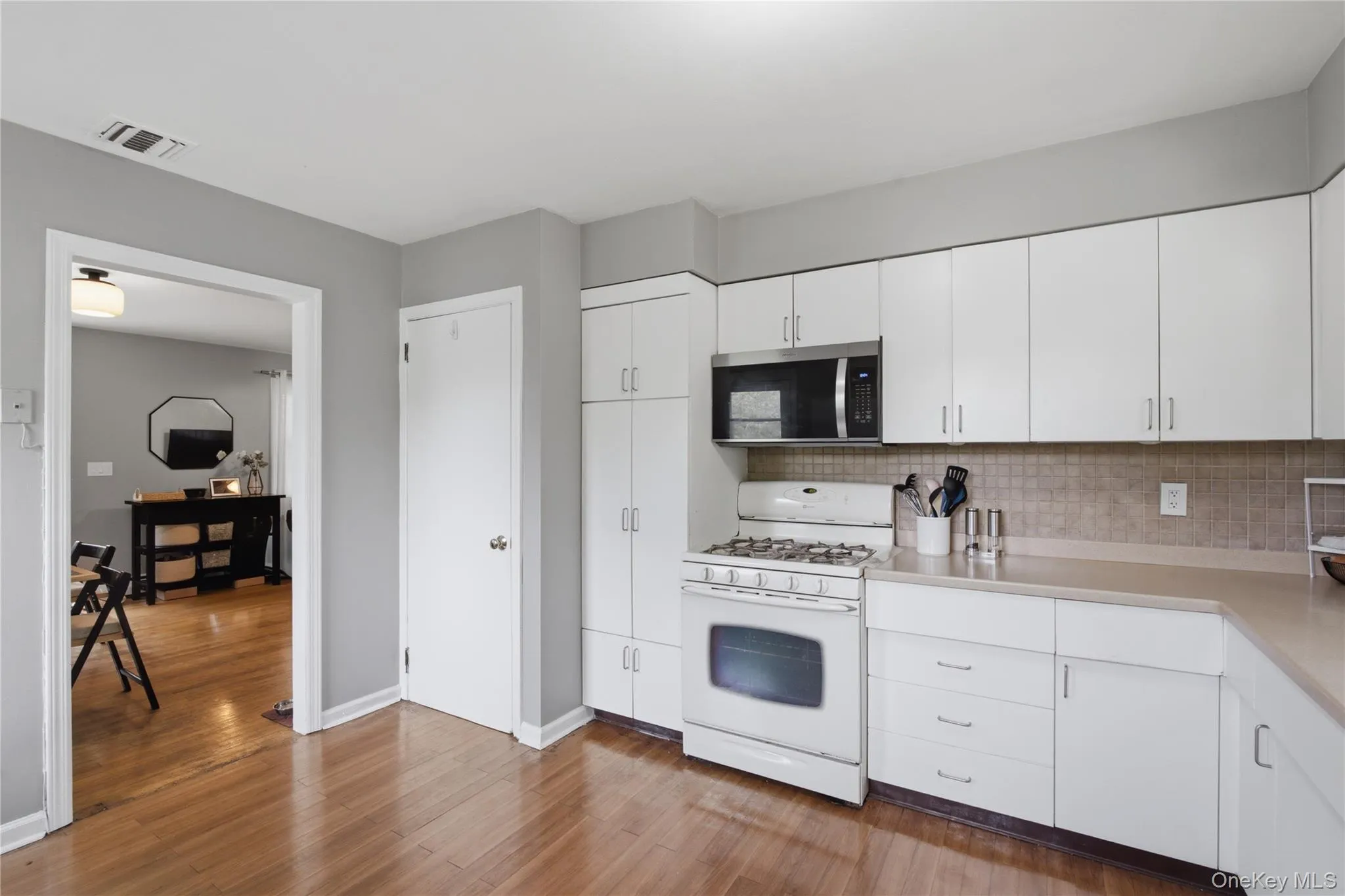 11 Forest Drive, Ramapo, NY, 3 Bedrooms Bedrooms, 7 Rooms Rooms,2 BathroomsBathrooms,Residential,For Rent,Forest,0,1015642 11 Forest Drive, Ramapo, NY, 3 Bedrooms Bedrooms, 7 Rooms Rooms,2 BathroomsBathrooms,Residential,For Rent,Forest,0,1015642