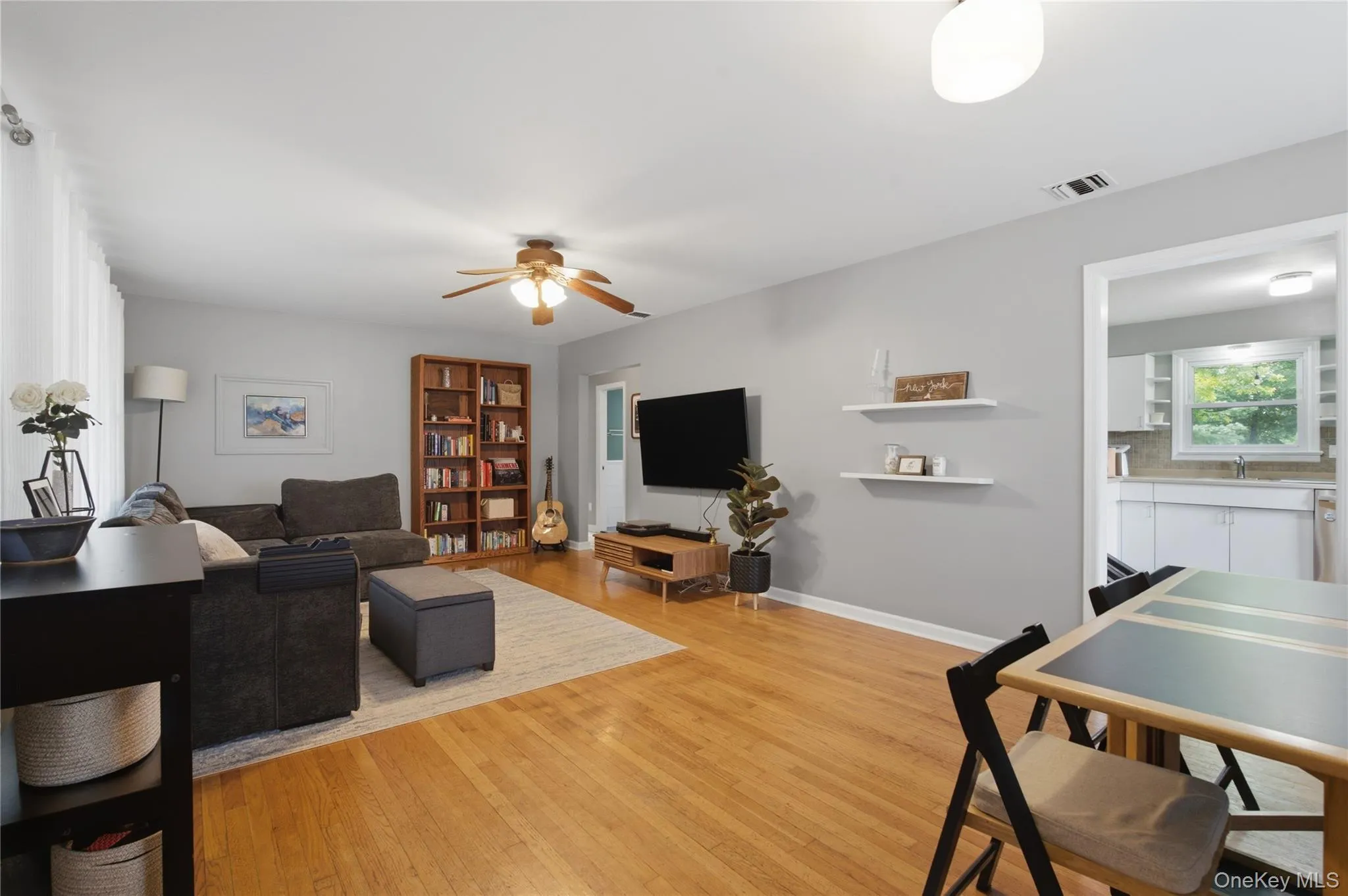 11 Forest Drive, Ramapo, NY, 3 Bedrooms Bedrooms, 7 Rooms Rooms,2 BathroomsBathrooms,Residential,For Rent,Forest,0,1015642 11 Forest Drive, Ramapo, NY, 3 Bedrooms Bedrooms, 7 Rooms Rooms,2 BathroomsBathrooms,Residential,For Rent,Forest,0,1015642