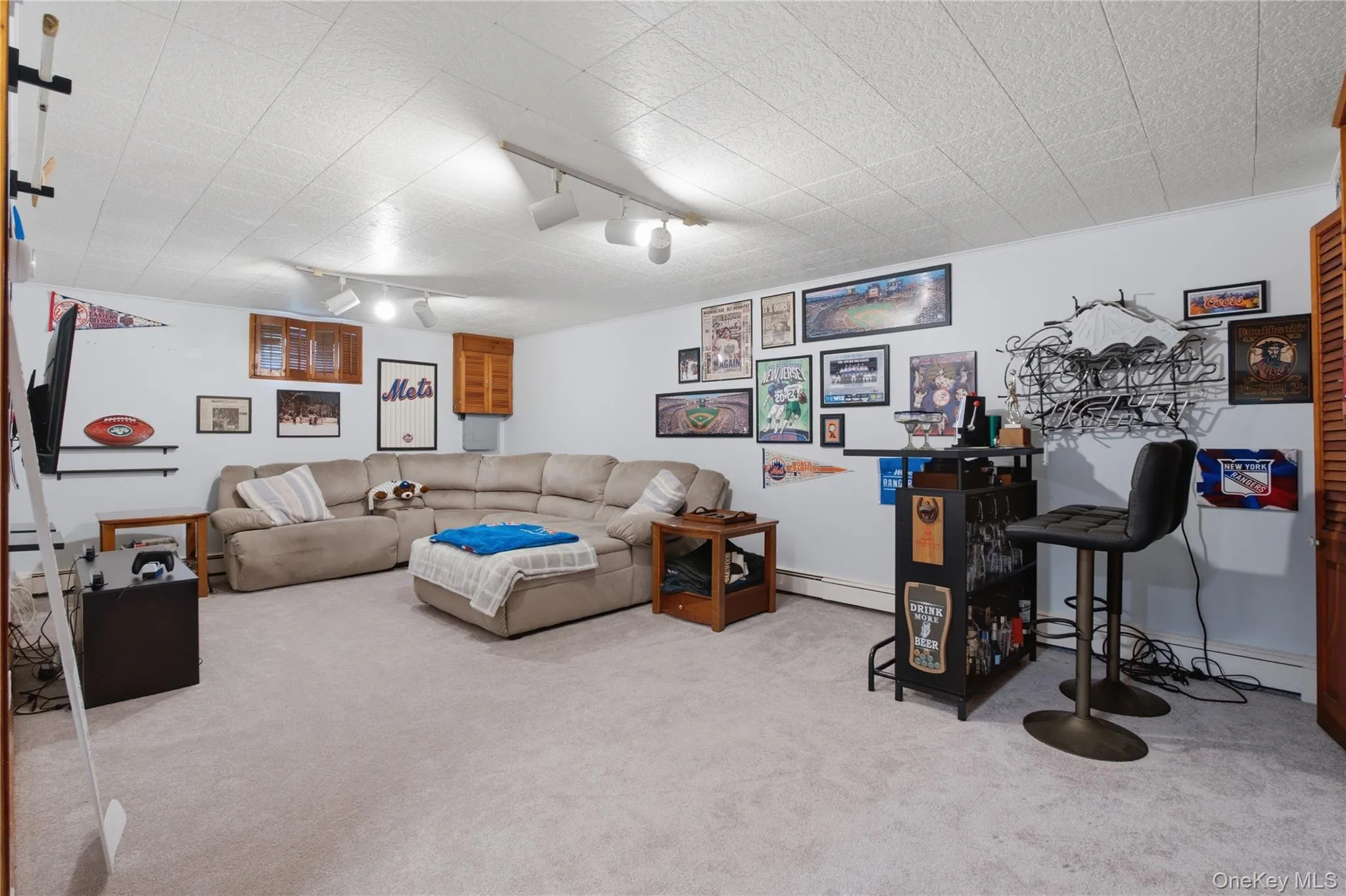 11 Forest Drive, Ramapo, NY, 3 Bedrooms Bedrooms, 7 Rooms Rooms,2 BathroomsBathrooms,Residential,For Rent,Forest,0,1015642 11 Forest Drive, Ramapo, NY, 3 Bedrooms Bedrooms, 7 Rooms Rooms,2 BathroomsBathrooms,Residential,For Rent,Forest,0,1015642