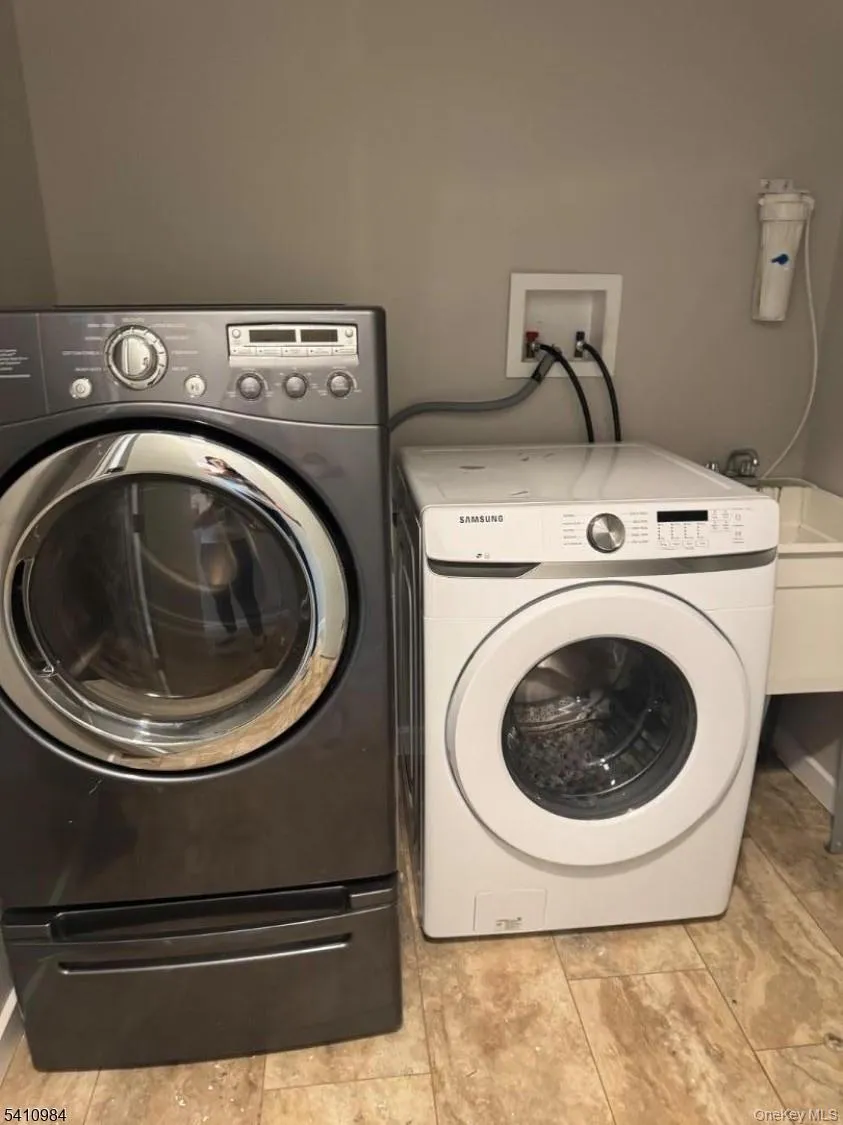 634 Jersey Avenue, Warwick (town), NY, ,Commercial Lease,For Rent,Jersey,0,1015643 634 Jersey Avenue, Warwick (town), NY, ,Commercial Lease,For Rent,Jersey,0,1015643