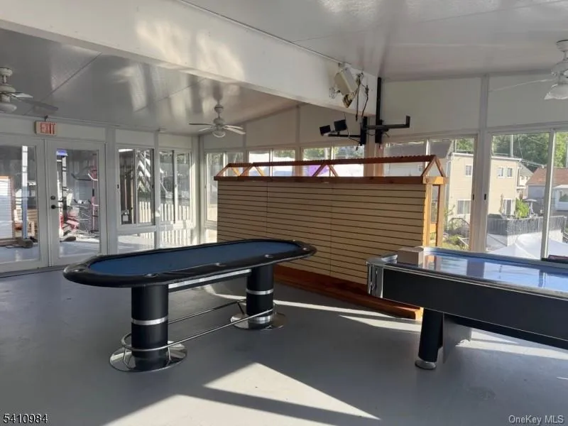 634 Jersey Avenue, Warwick (town), NY, ,Commercial Lease,For Rent,Jersey,0,1015643 634 Jersey Avenue, Warwick (town), NY, ,Commercial Lease,For Rent,Jersey,0,1015643