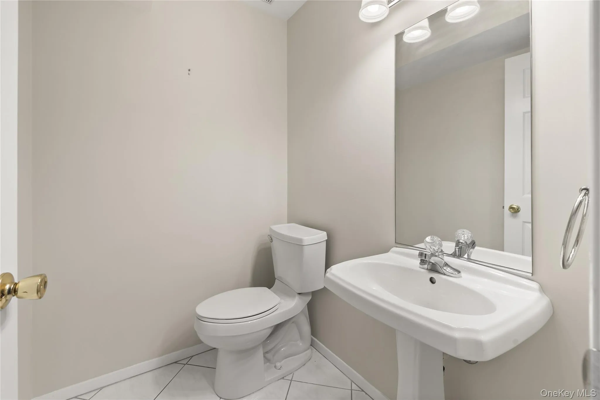 34 Cedar Ridge Lane, Islip, NY, 3 Bedrooms Bedrooms, 7 Rooms Rooms,2 BathroomsBathrooms,Residential,For Rent,Cedar Ridge,0,1015652 34 Cedar Ridge Lane, Islip, NY, 3 Bedrooms Bedrooms, 7 Rooms Rooms,2 BathroomsBathrooms,Residential,For Rent,Cedar Ridge,0,1015652