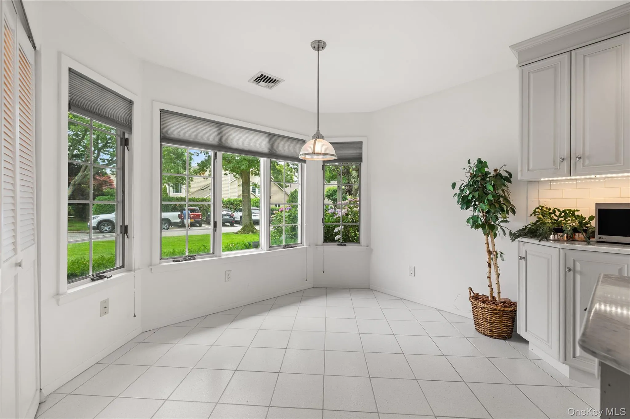34 Cedar Ridge Lane, Islip, NY, 3 Bedrooms Bedrooms, 7 Rooms Rooms,2 BathroomsBathrooms,Residential,For Rent,Cedar Ridge,0,1015652 34 Cedar Ridge Lane, Islip, NY, 3 Bedrooms Bedrooms, 7 Rooms Rooms,2 BathroomsBathrooms,Residential,For Rent,Cedar Ridge,0,1015652