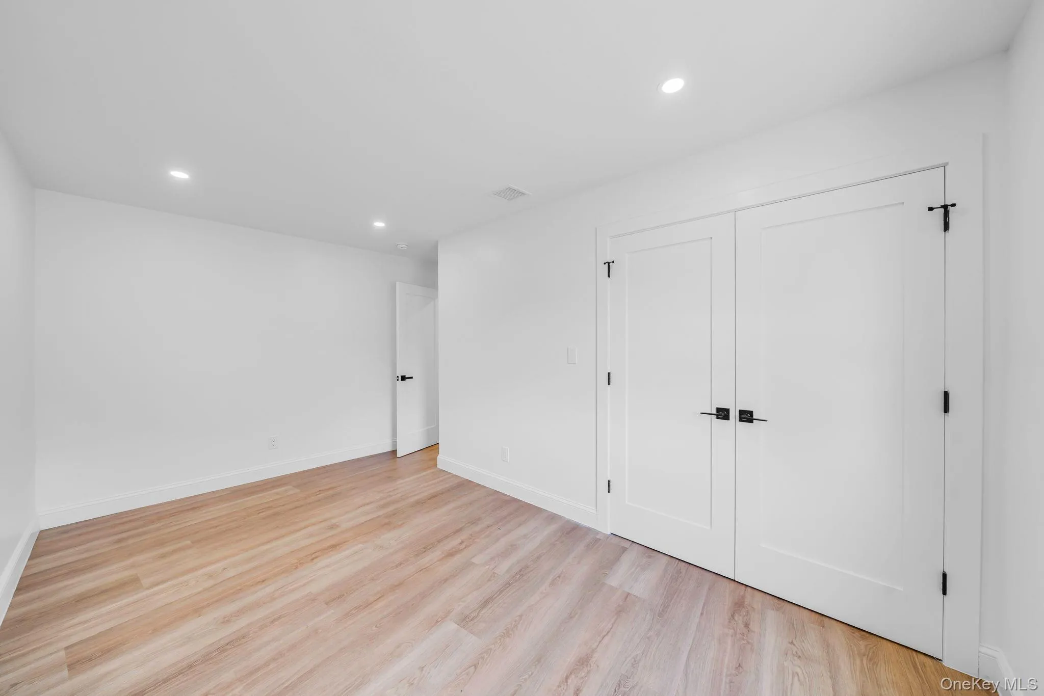 30 Bradley Drive, Brookhaven, NY, 5 Bedrooms Bedrooms, 7 Rooms Rooms,3 BathroomsBathrooms,Residential,For Rent,Bradley,0,1015655 30 Bradley Drive, Brookhaven, NY, 5 Bedrooms Bedrooms, 7 Rooms Rooms,3 BathroomsBathrooms,Residential,For Rent,Bradley,0,1015655