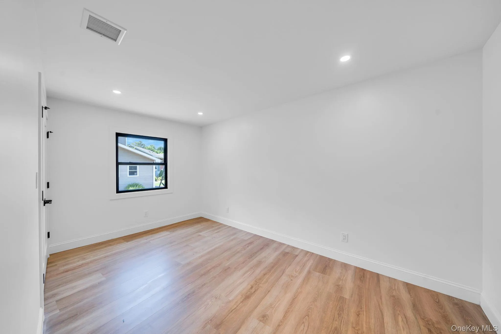 30 Bradley Drive, Brookhaven, NY, 5 Bedrooms Bedrooms, 7 Rooms Rooms,3 BathroomsBathrooms,Residential,For Rent,Bradley,0,1015655 30 Bradley Drive, Brookhaven, NY, 5 Bedrooms Bedrooms, 7 Rooms Rooms,3 BathroomsBathrooms,Residential,For Rent,Bradley,0,1015655